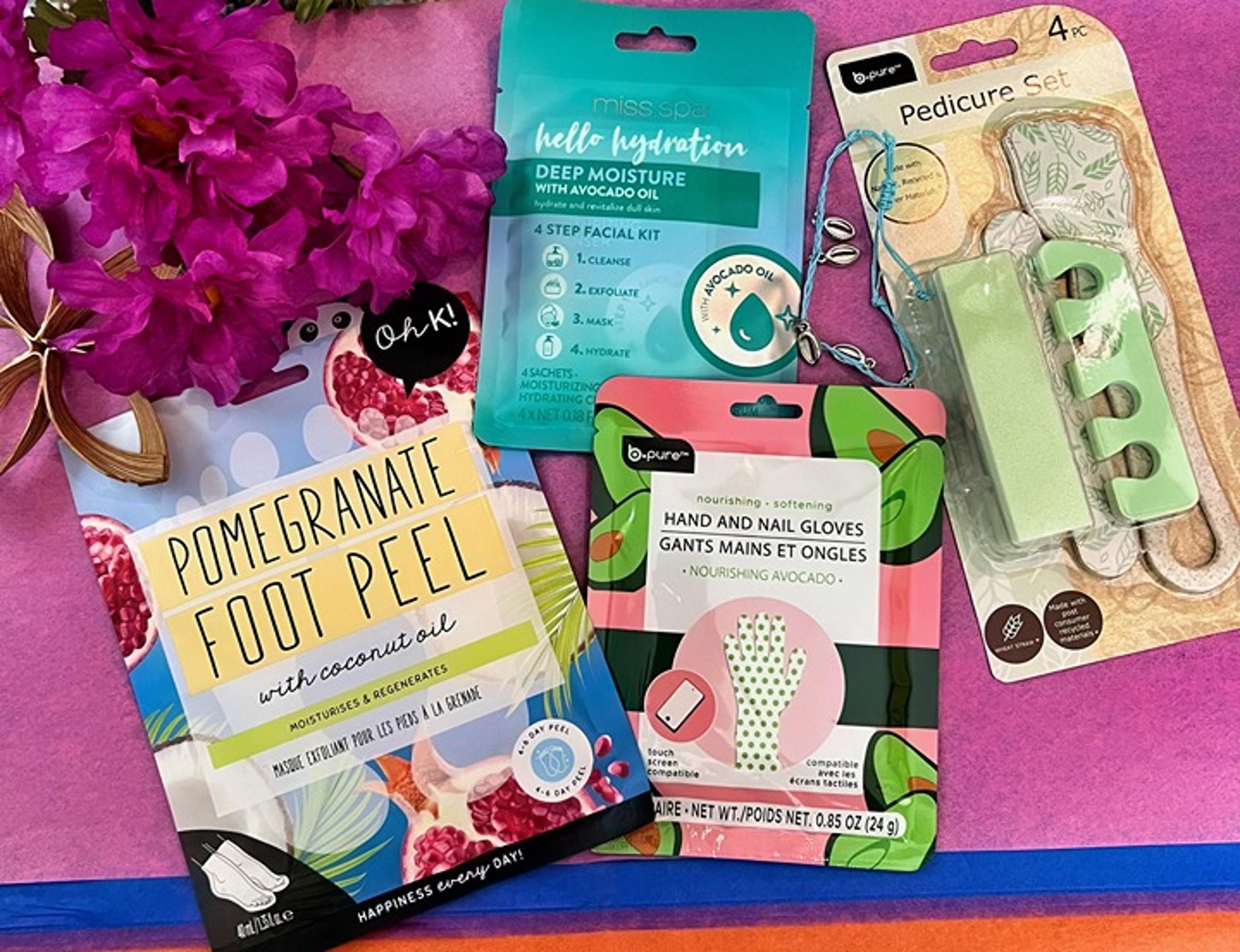 Spa Self Care Facial Mask Sheet Foot Peel Hand Gloves Gift Set Pamper Moisturize