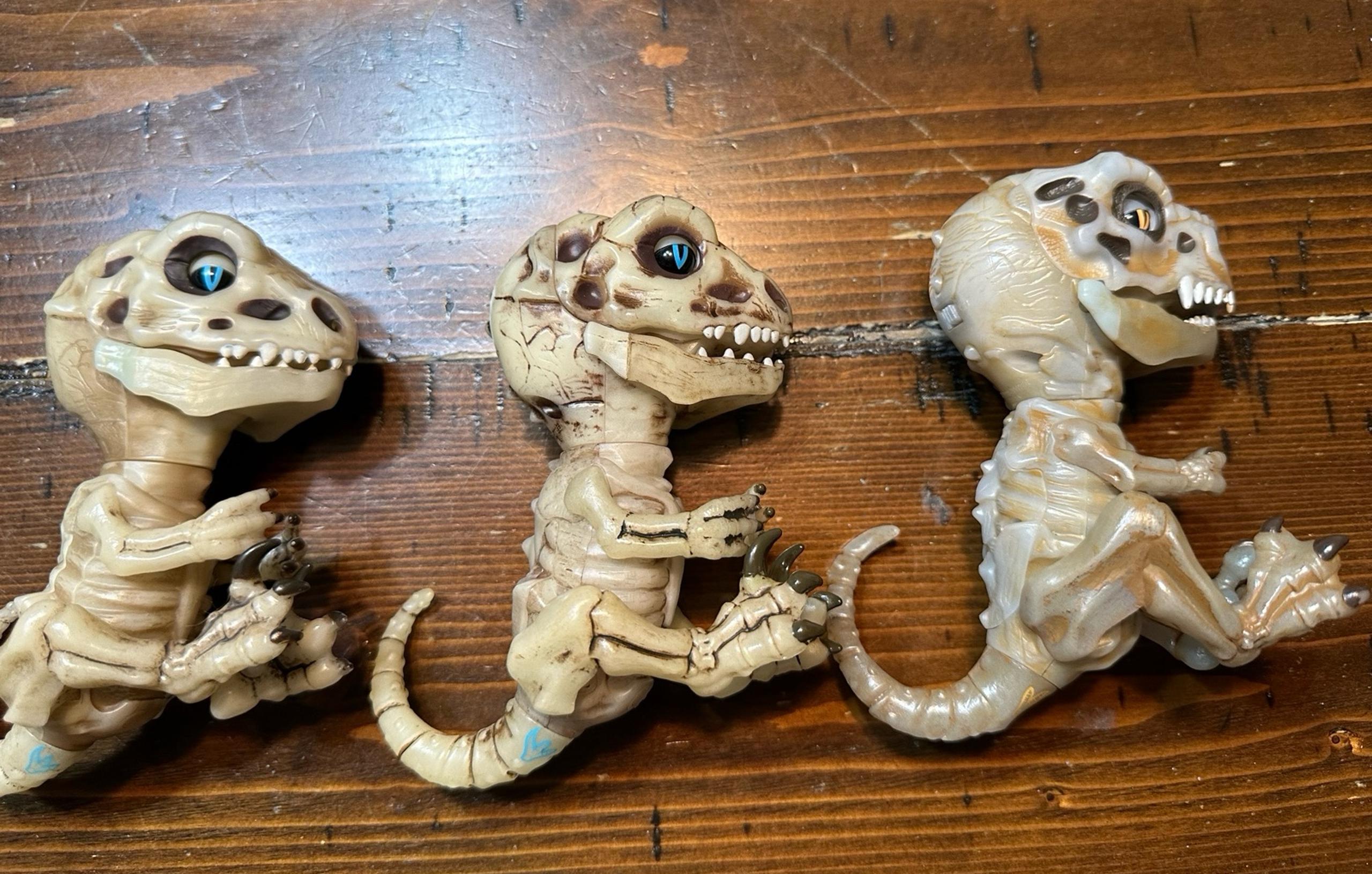 3 Dinosaur Bonehead Fingerlings