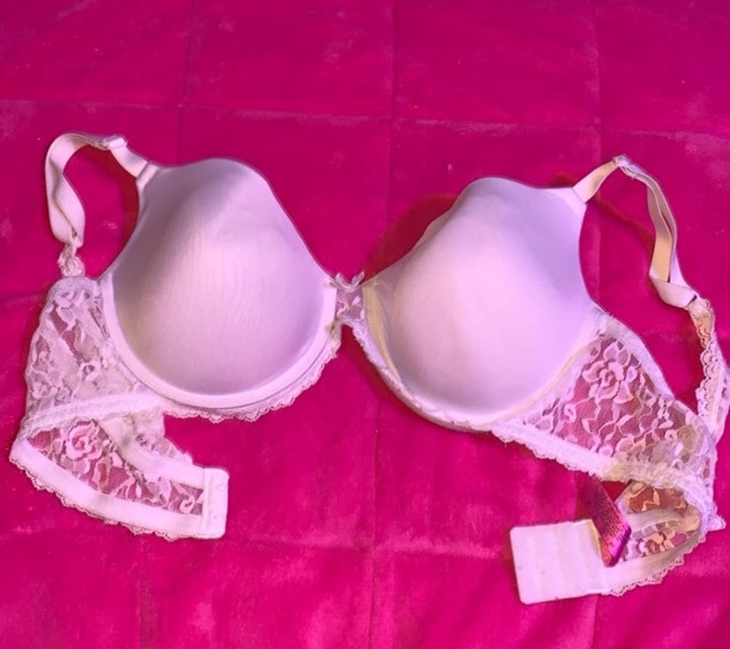 Fruit Of The Loom White Lacey Bra #1