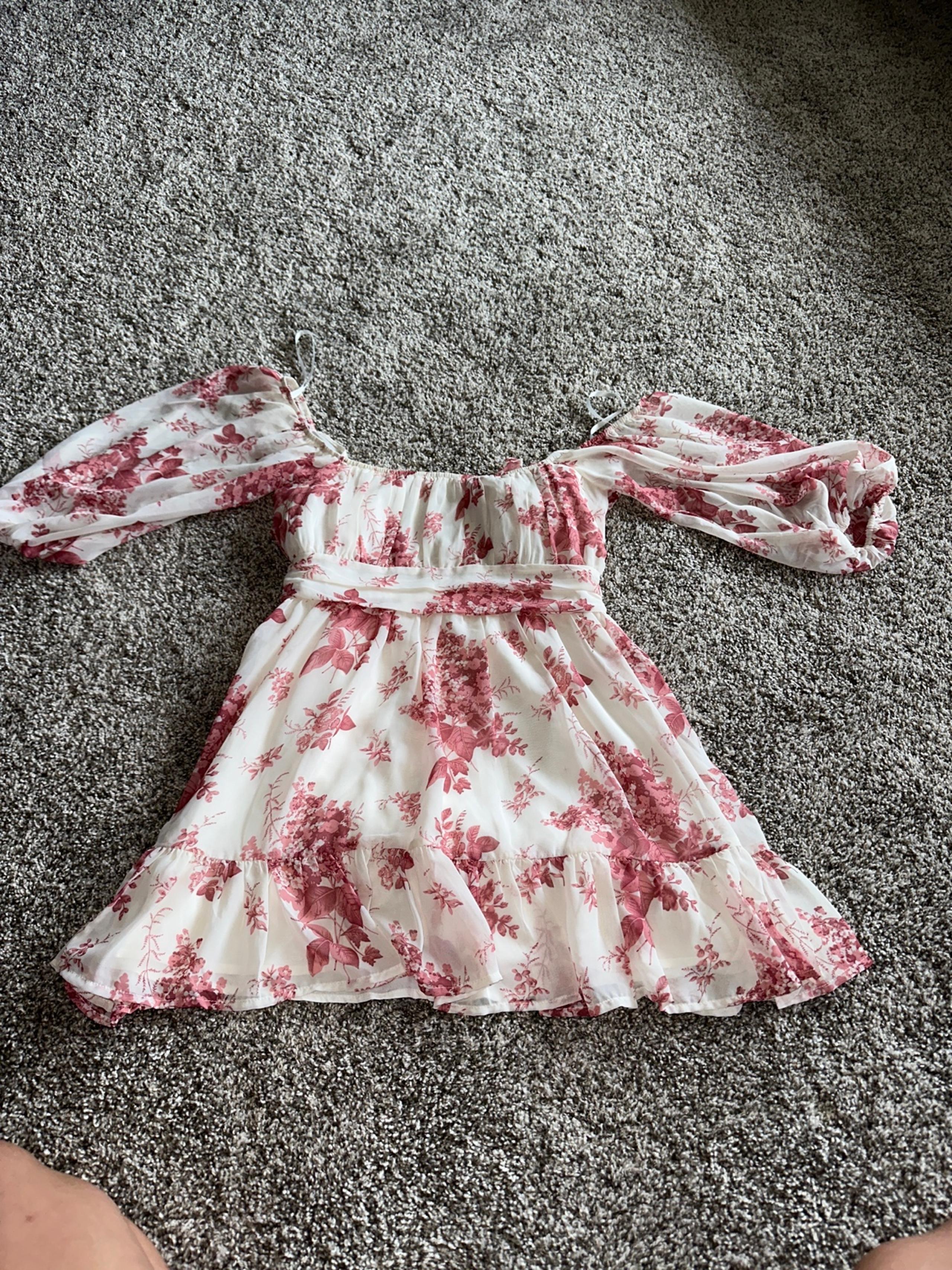 Mauve/Ivory dress