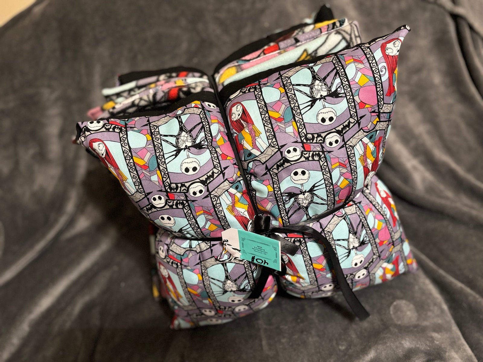 The Nightmare before Christmas: 2 Handmade pillows with decorative throw