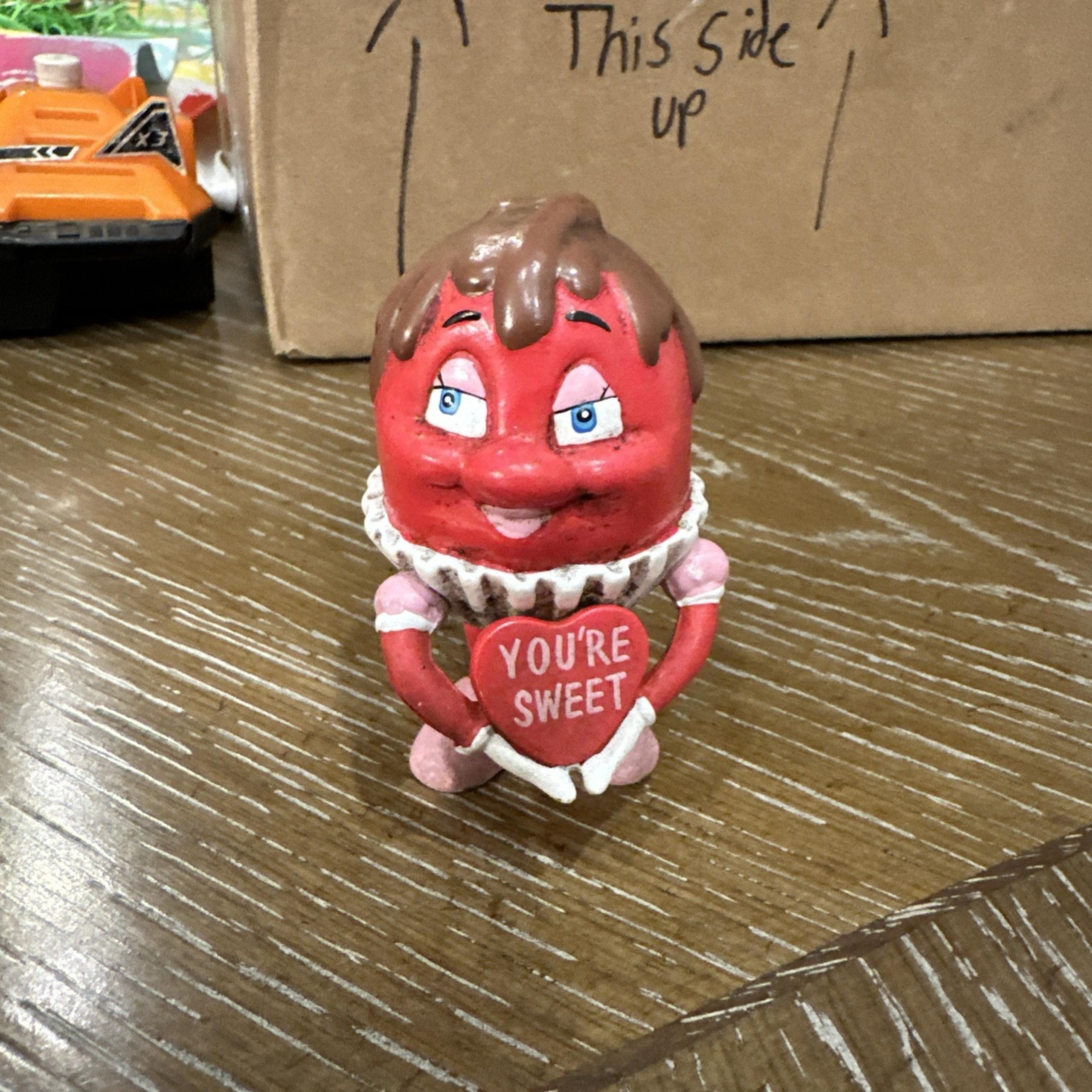 Vintage Applause PVC Figure "You're Sweet" Cupcake Valentines Day 1989