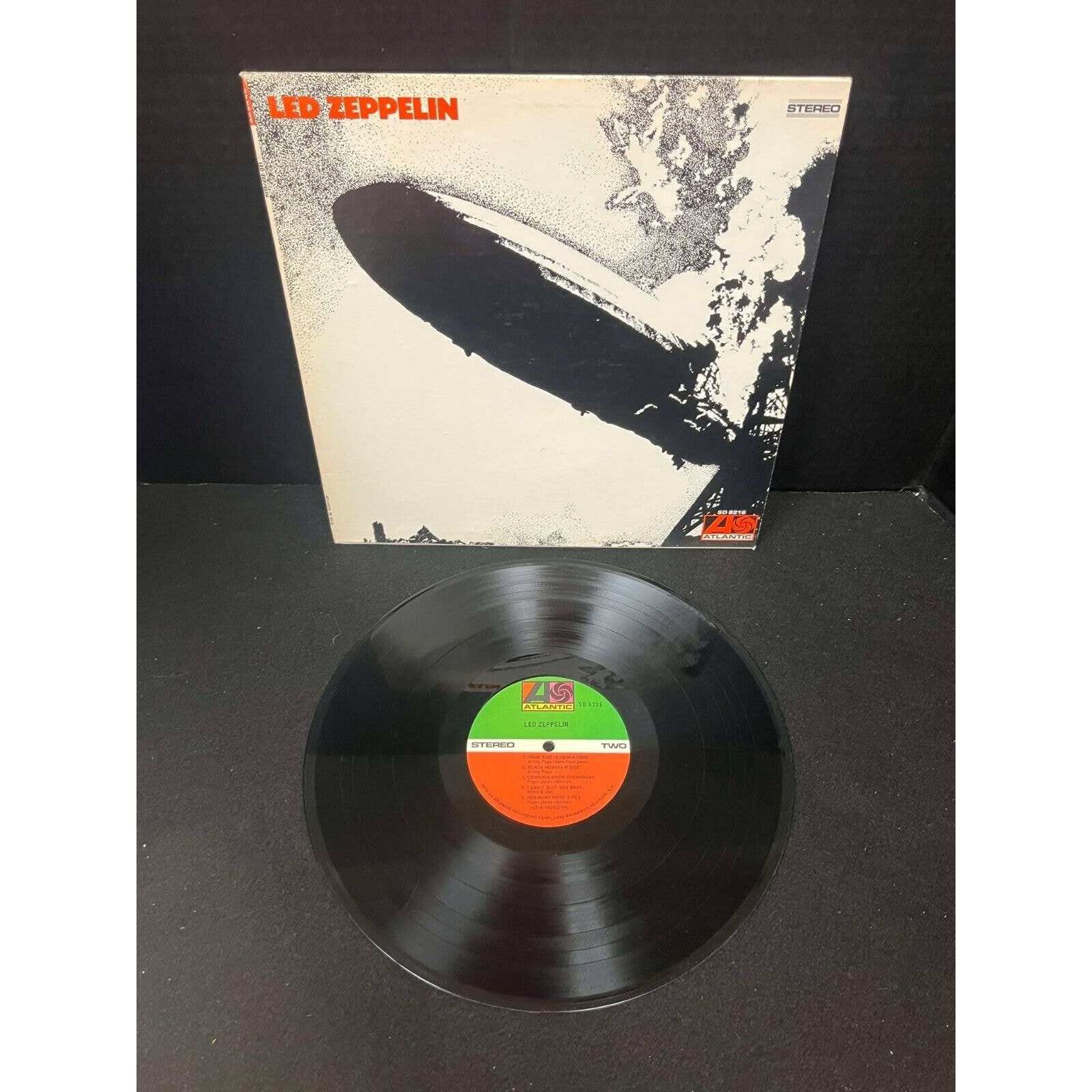 LED ZEPPELIN SELF TITLED BLACK VINYL LP SD-8216
