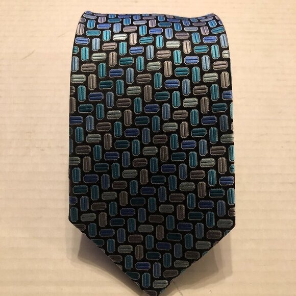 BACHRACH men's new silk tie 3 1/2 X 59 1/2