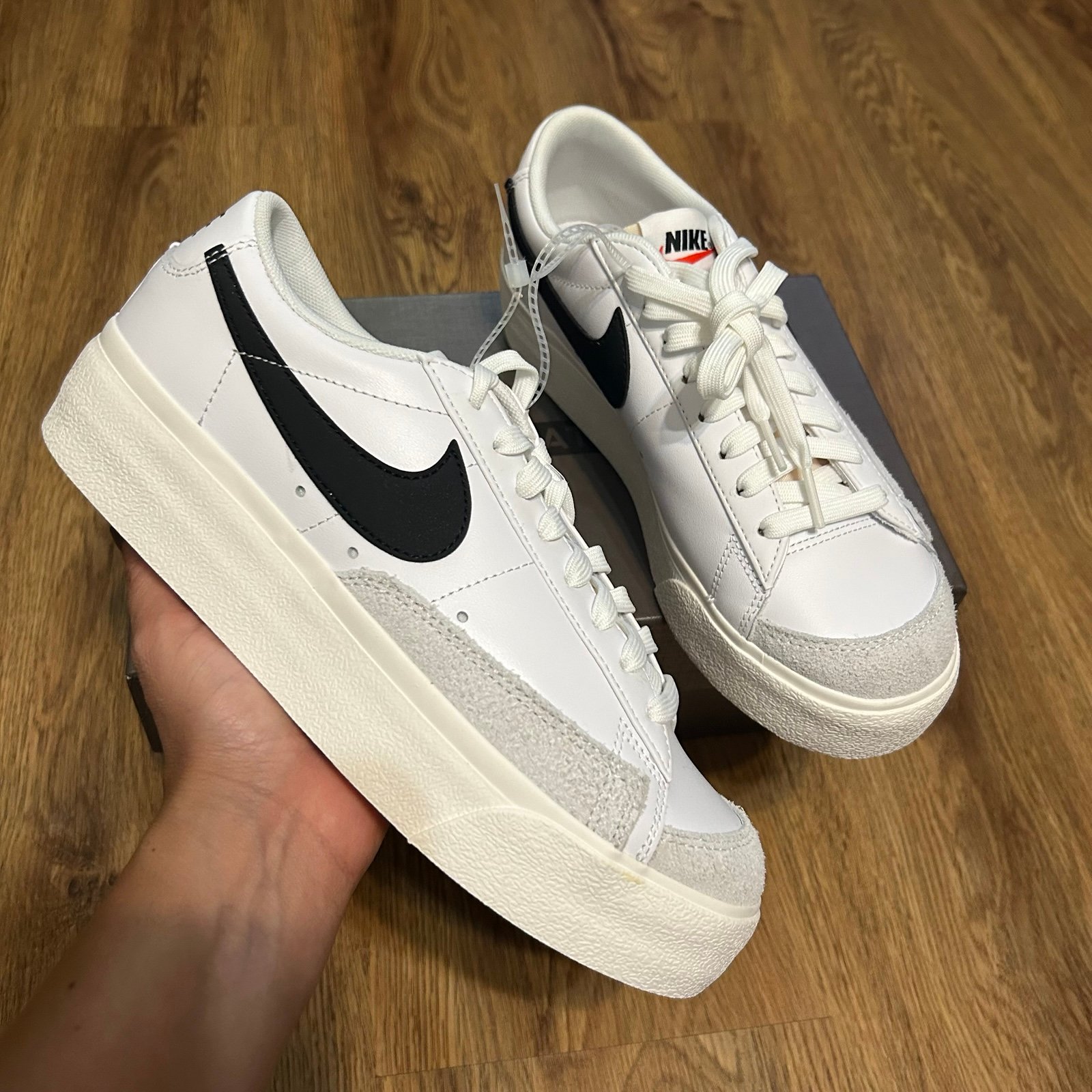 NIKE Blazer white black platform lace up shoes sneakers women’s 8 new