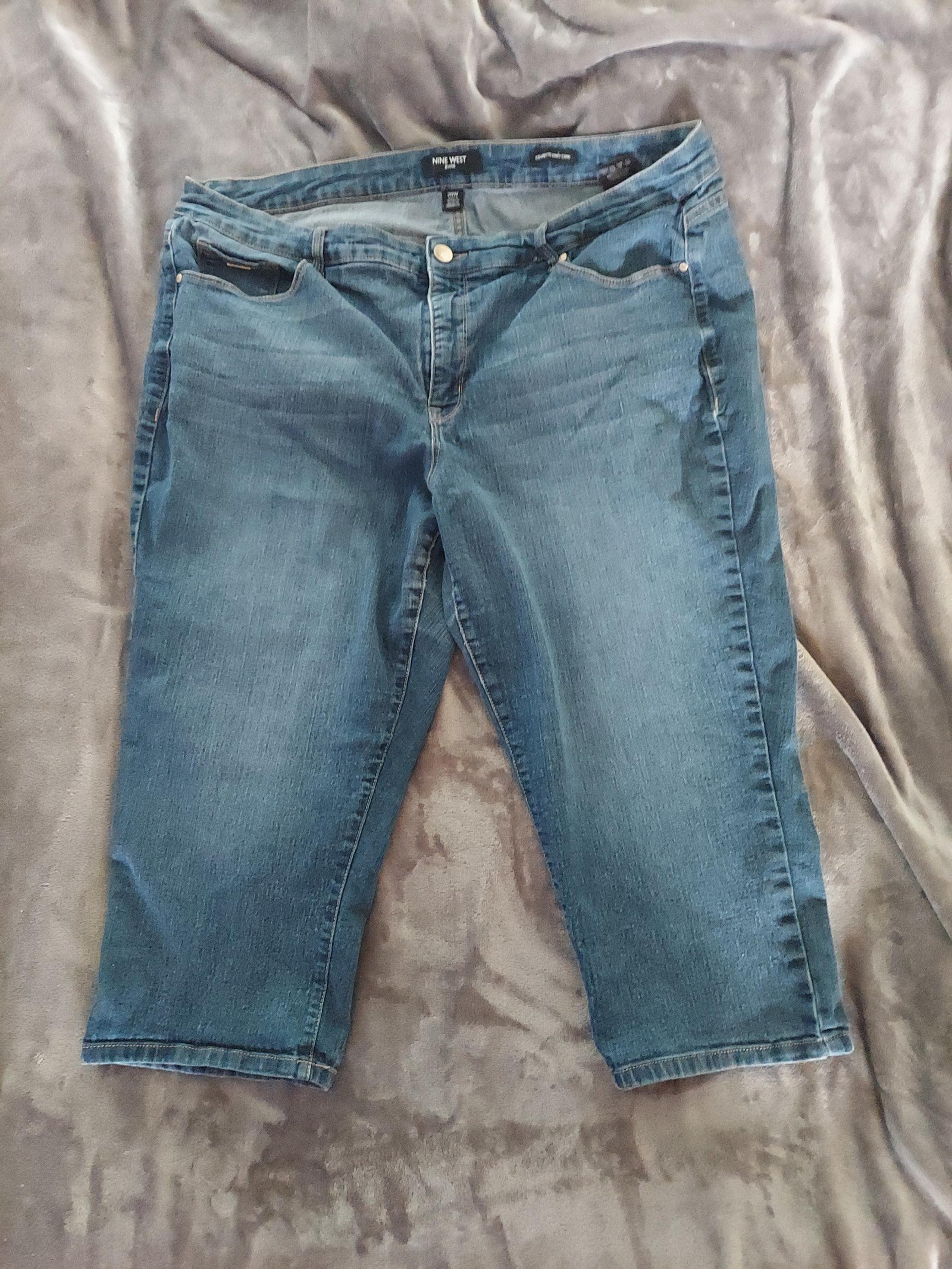 Womens Nine West Capris Size 20W