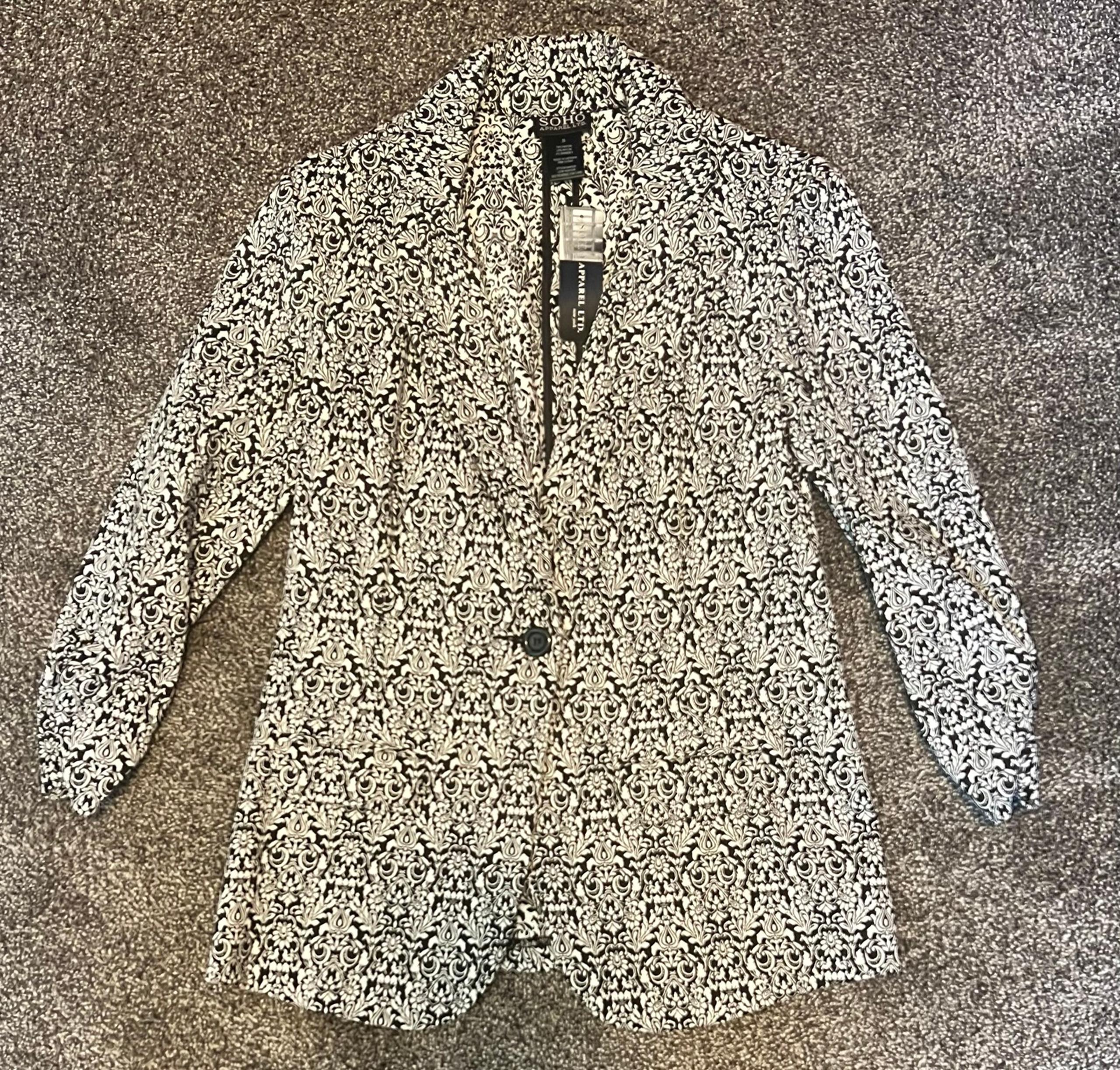 SOHO Apparel LTD women’s blazer