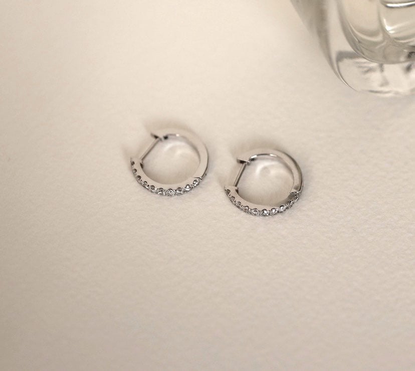 10k Solid White Gold Diamond Earings