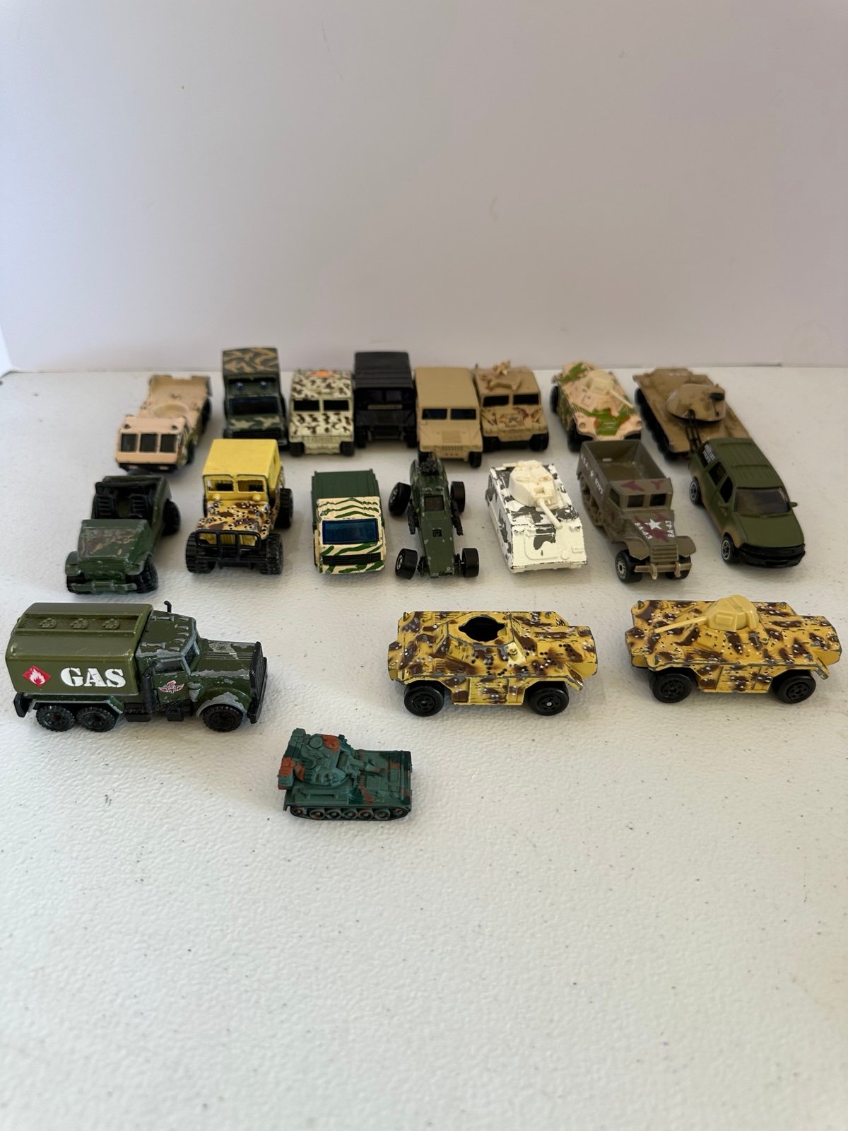 Hot Wheels army military vehicles lot of 19
