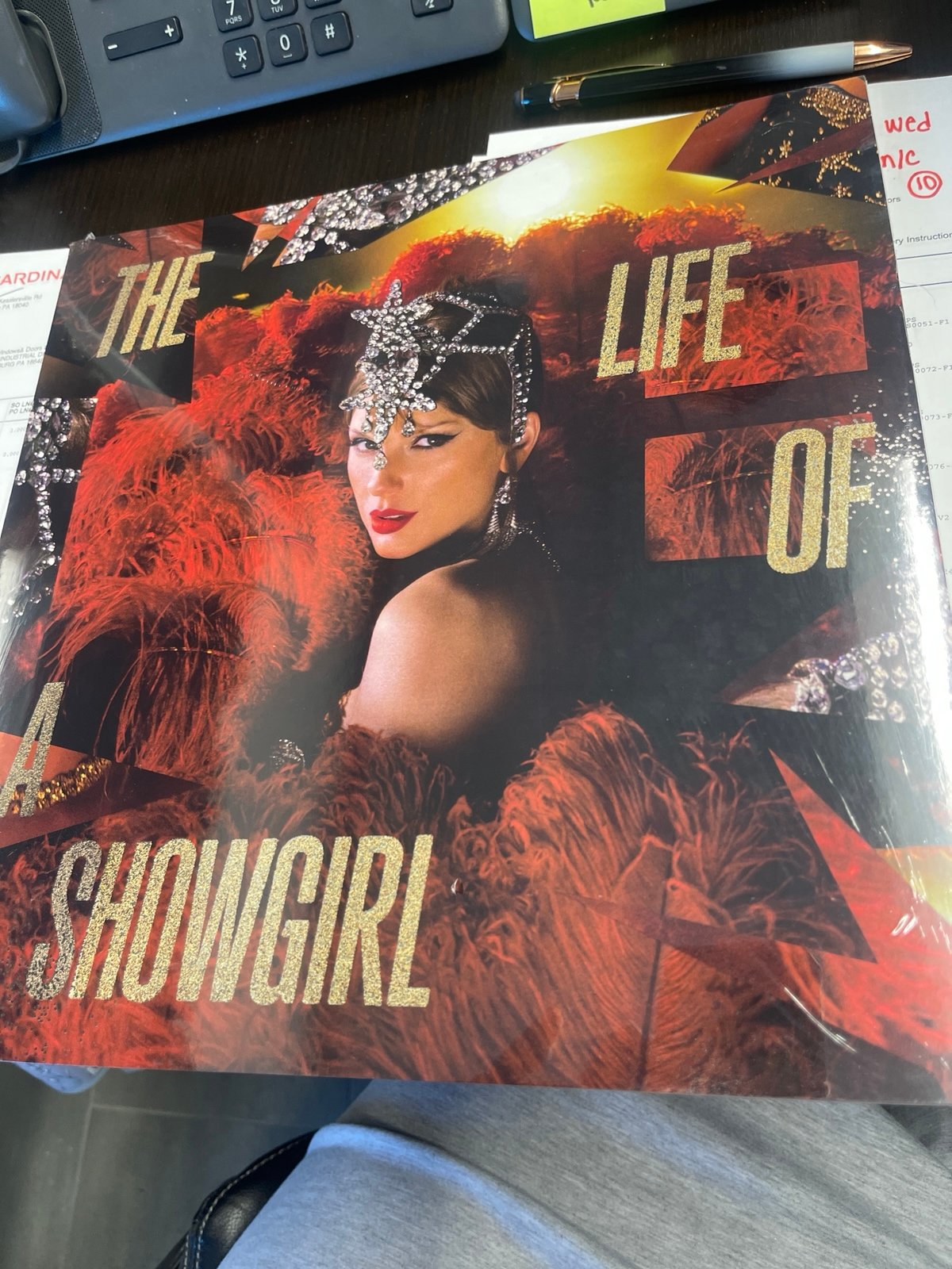 The life of a show girl - The tiny bubbles in champagne edition