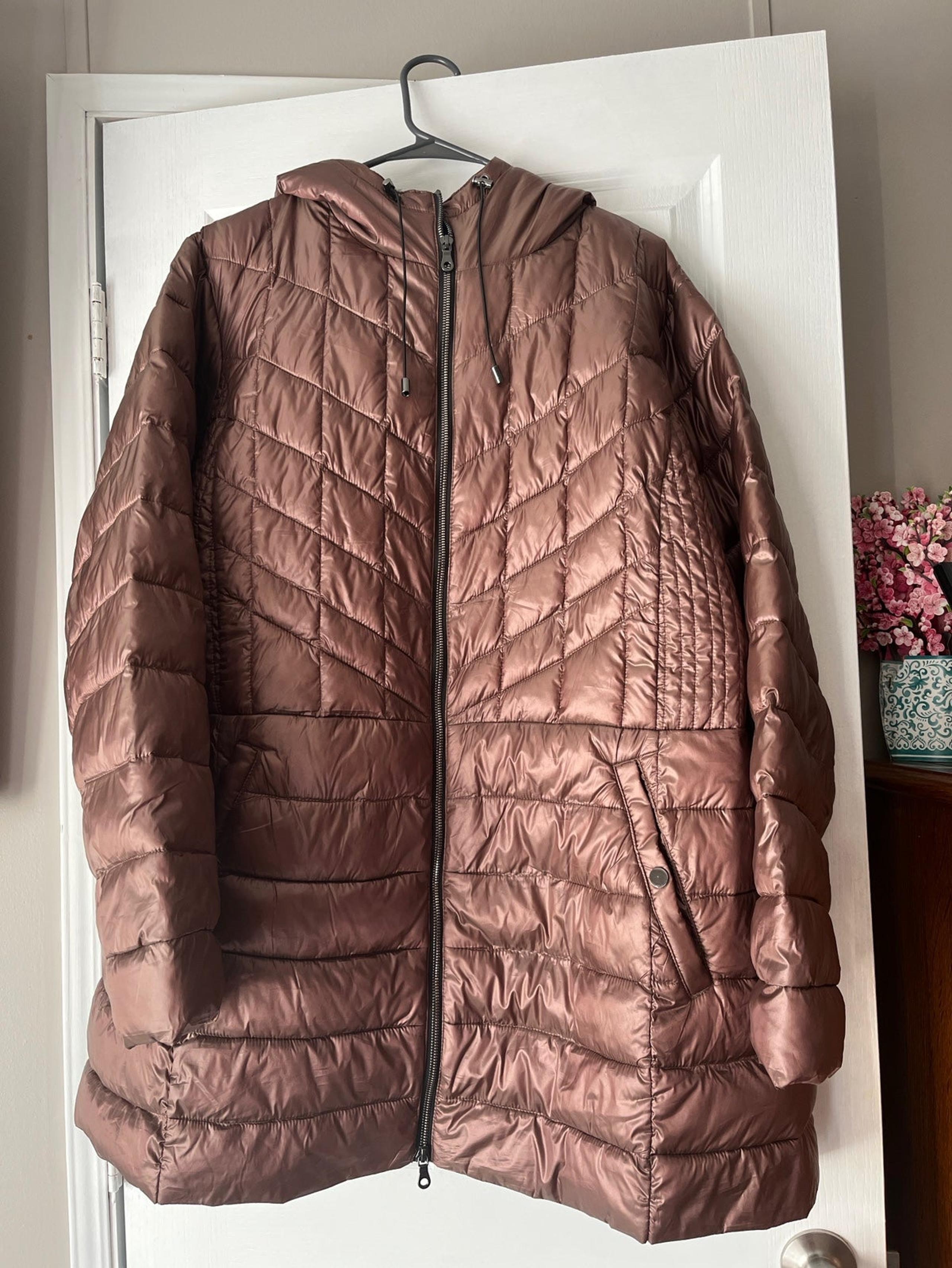 size 26/28 puffer jacket, never been worn! - Lane Bryant