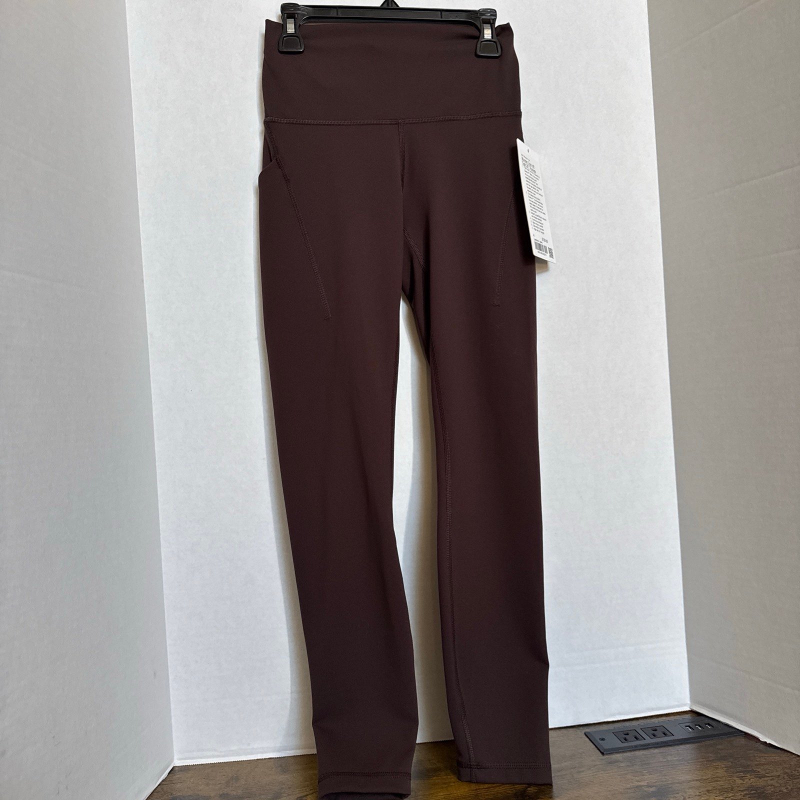 Lululemon Wunder Train HR Tight Pockets 25 Espresso Brown NWT Size 4