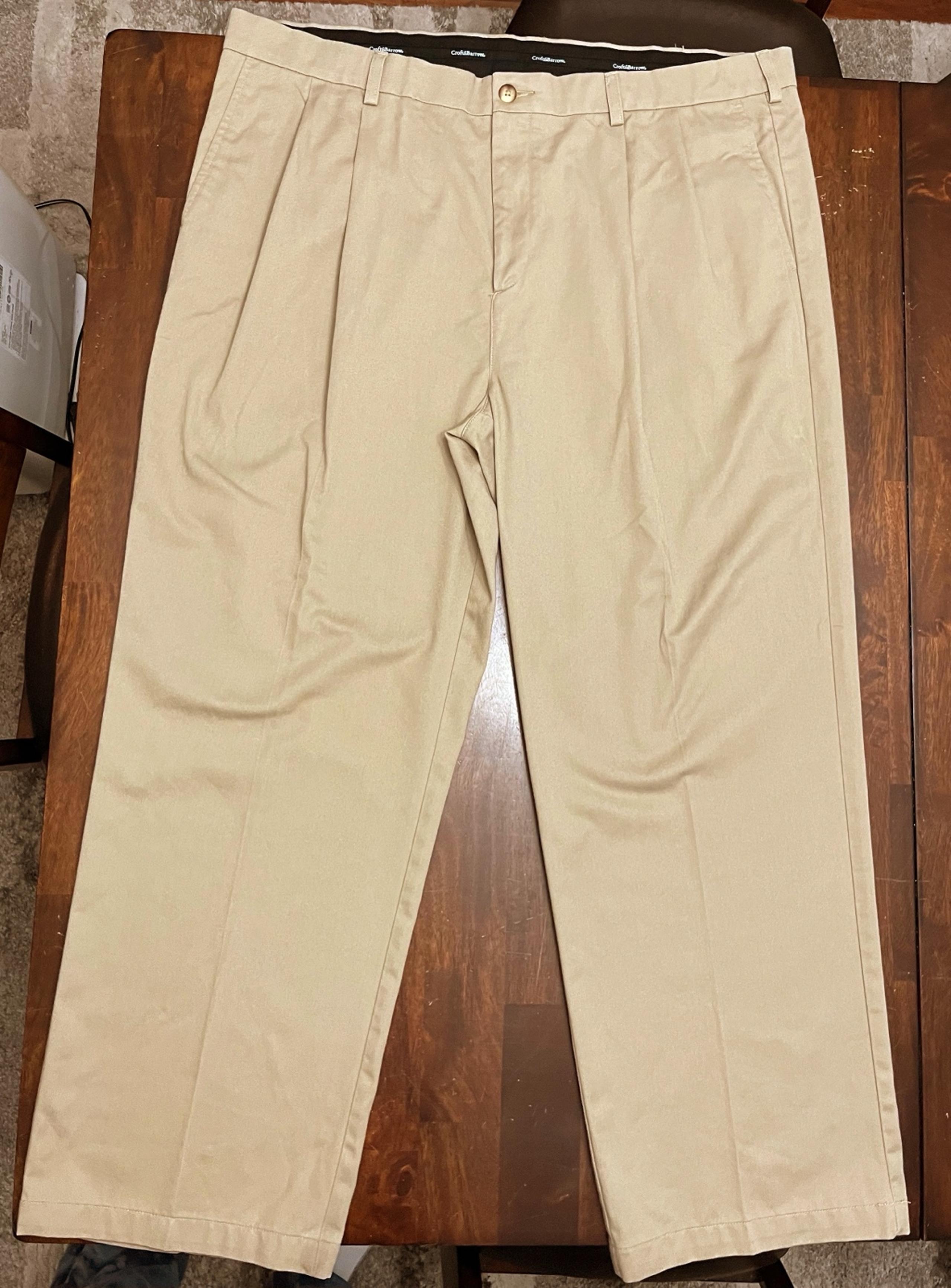 Croft & Barrow Khaki/Tan Pleated Pants Men’s Size 42 x 30