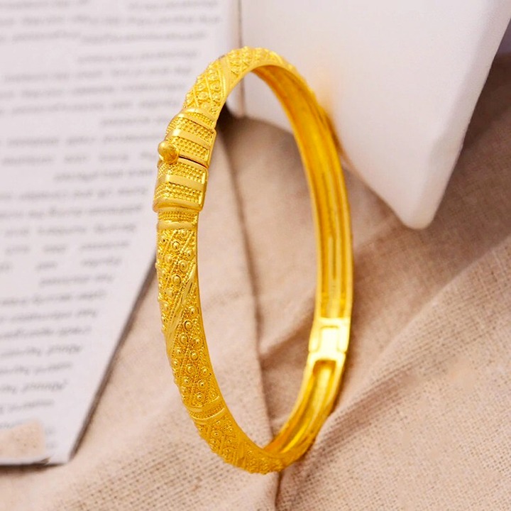 24k Yellow Gold Filled Over Silver 7 Opening Italian Cut Womens Bracelet Bangle