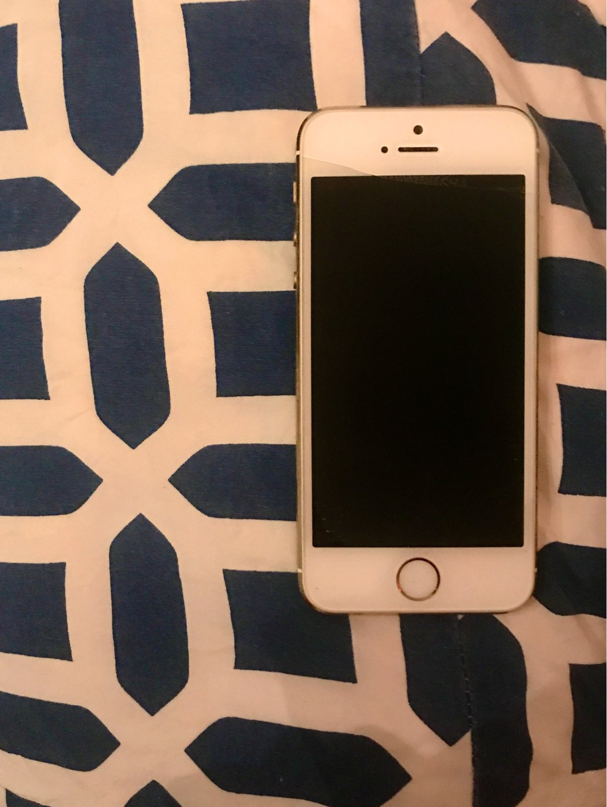 iPhone 5s gold 64GB Unlocked