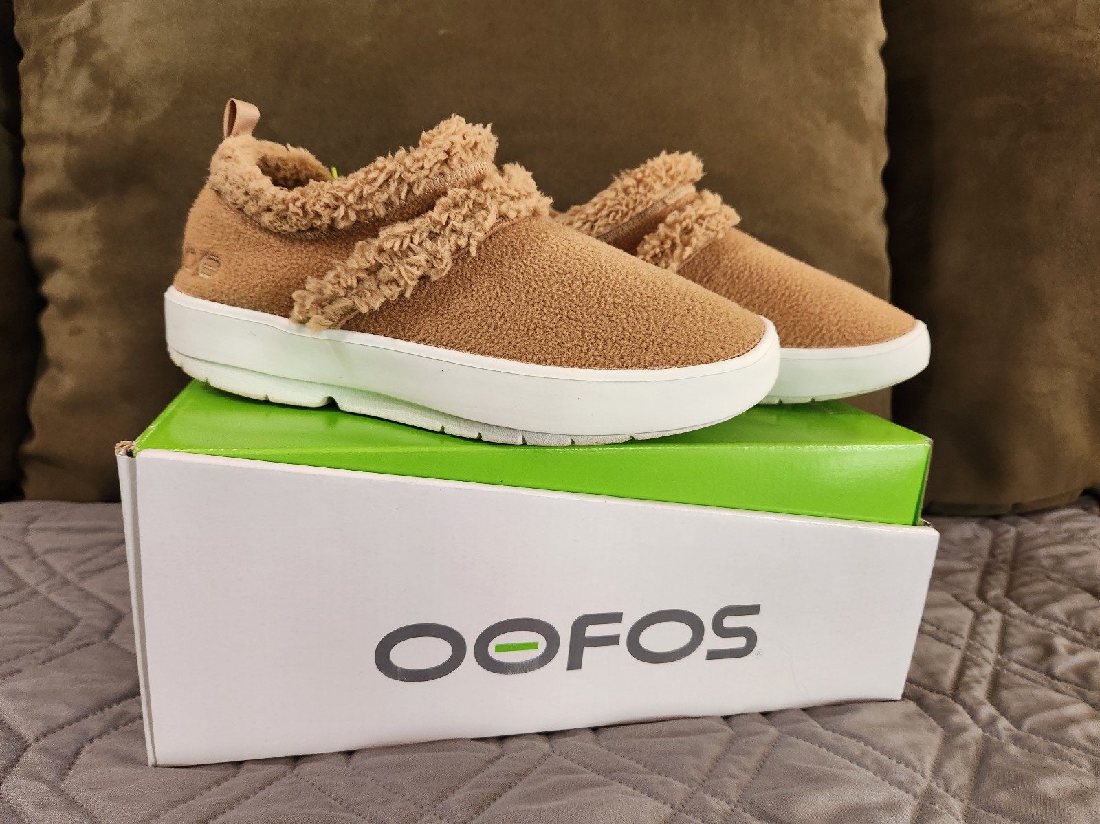 OOFOS Oocozie shoe 9