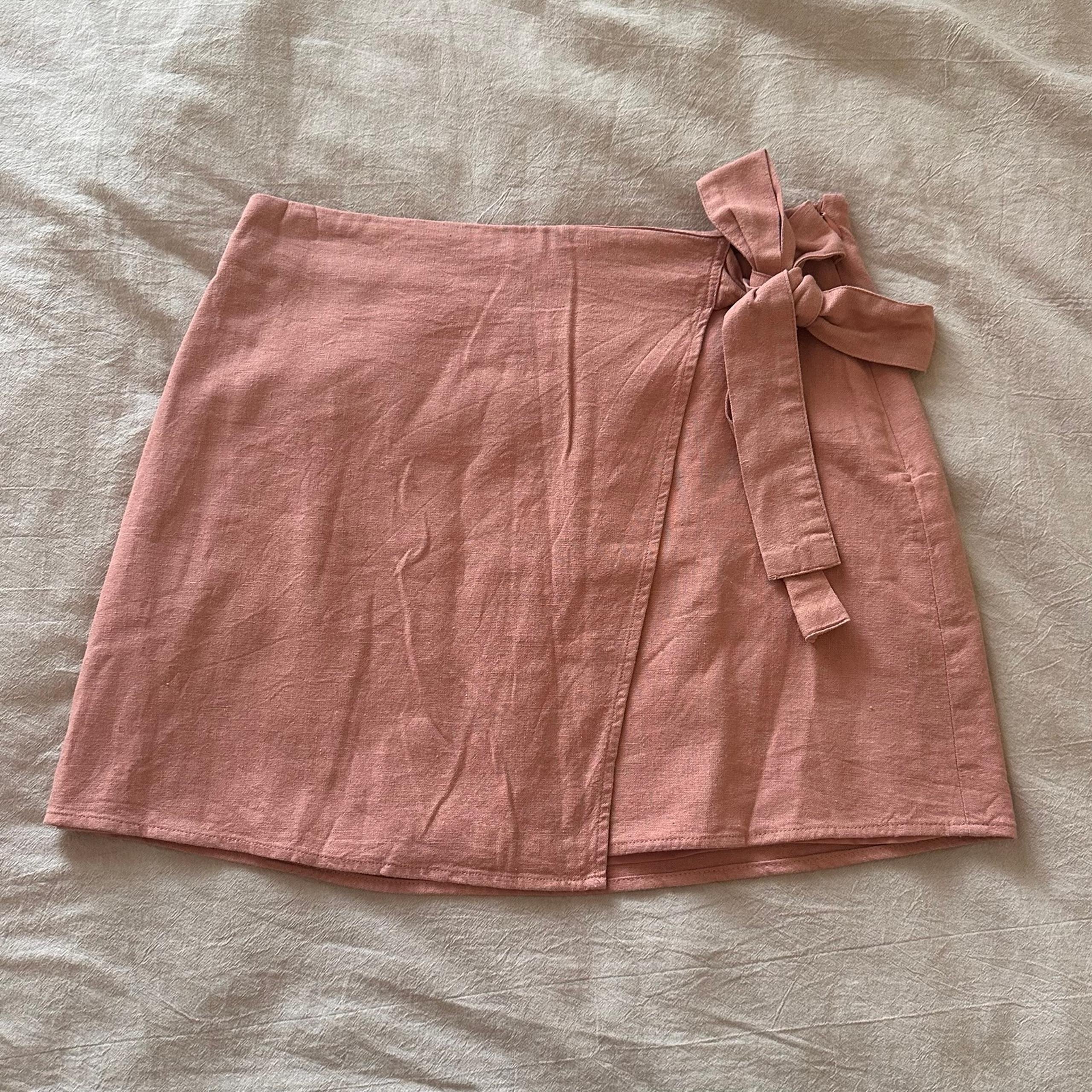 Forever 21 Pink Wrap Mini Skirt, size M