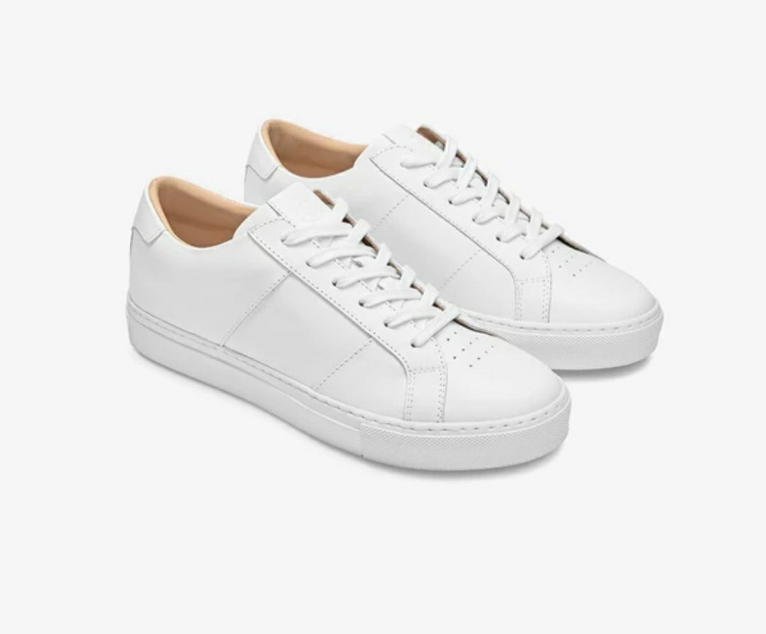 sneakers for woman