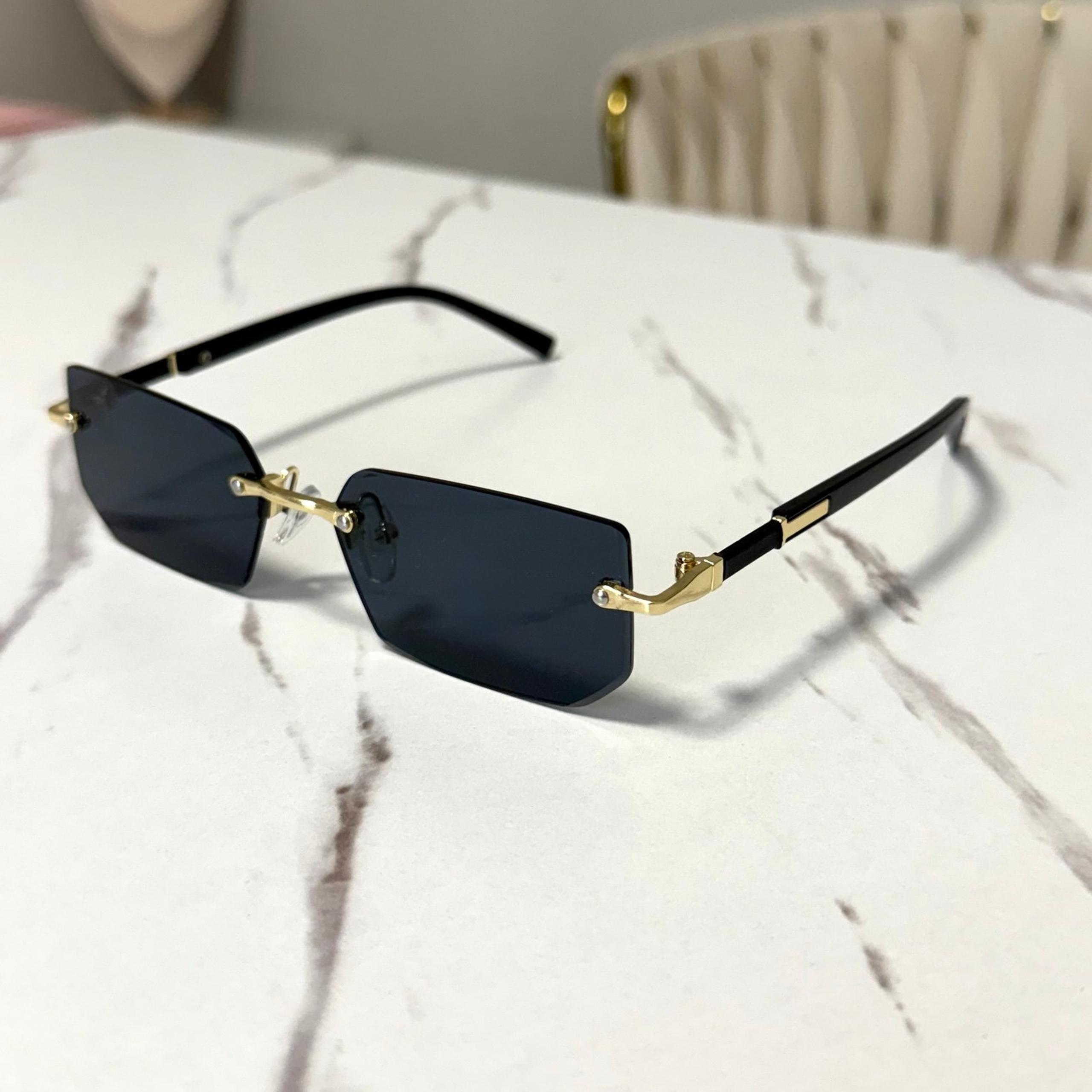 Stylish Casual Black and Gold Sunglasses Gift