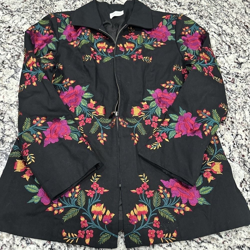 Spirit Coldwater Creek Embroidered Floral Jacket Size
