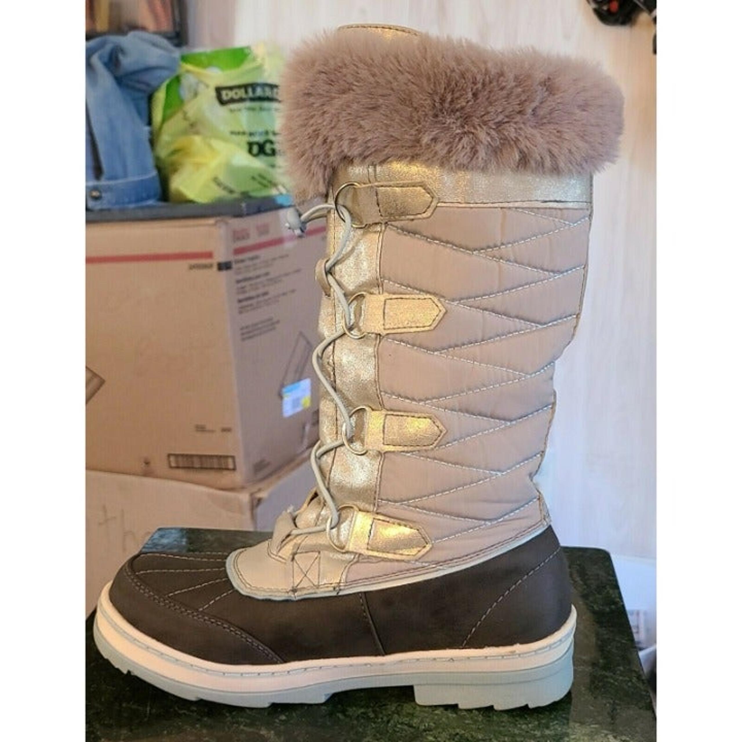 Womens "Justice" tall Grey winter boots sz  5