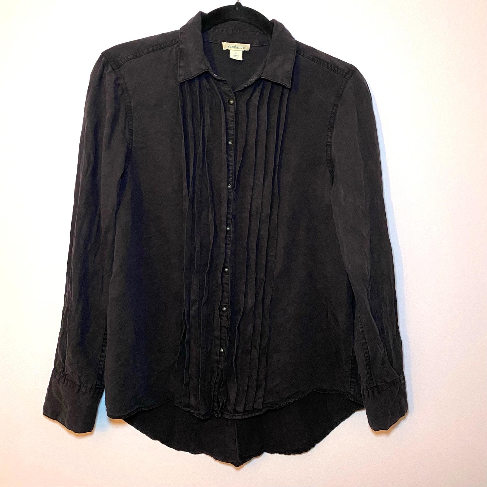 Sundance Women's size Small Alyona Black Long Sleeve Snap Up Pleated Blouse Top