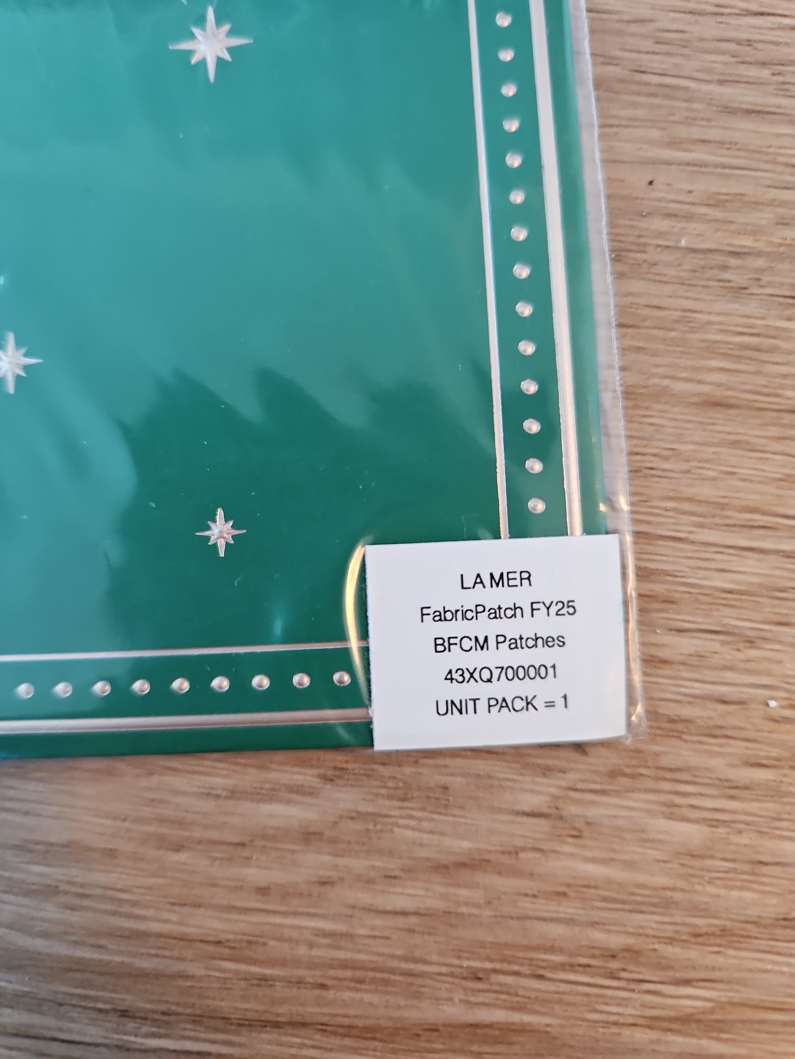 BN La Mer Cosmetic Bag + Applique Patches + Ornaments - detail