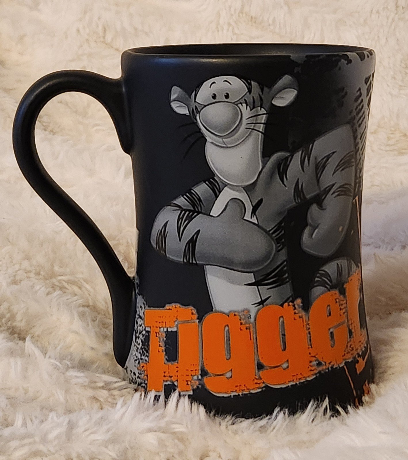 Disney Store Exclusive Vintage Ceramic Tigger 3D (Black) Mug