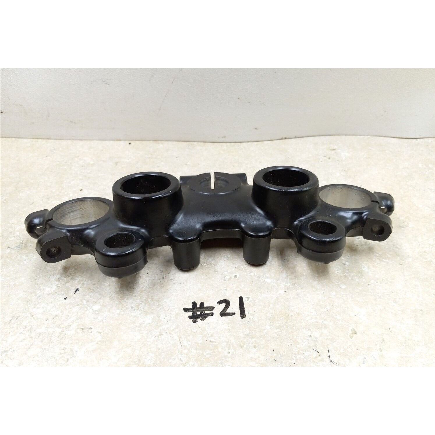 Yamaha XS750 NOS Top Triple Clamp 1978 1979 AP- #21 2G2-Triple Clamp