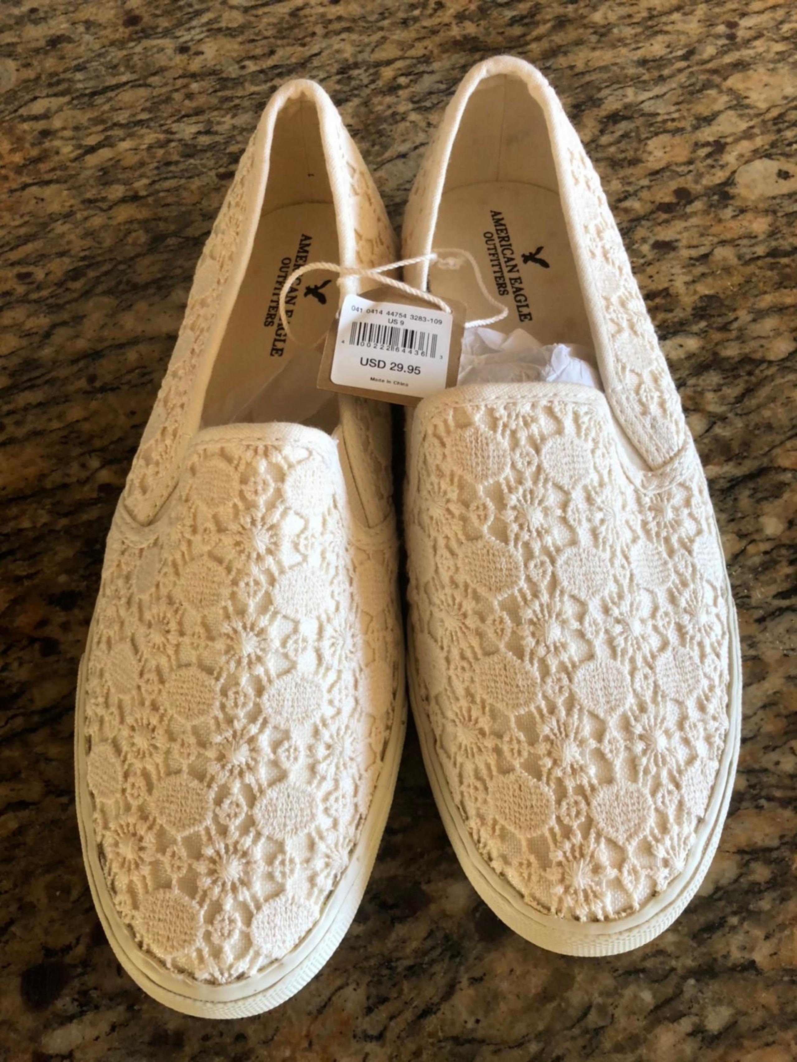 American Eagle tennies shoes