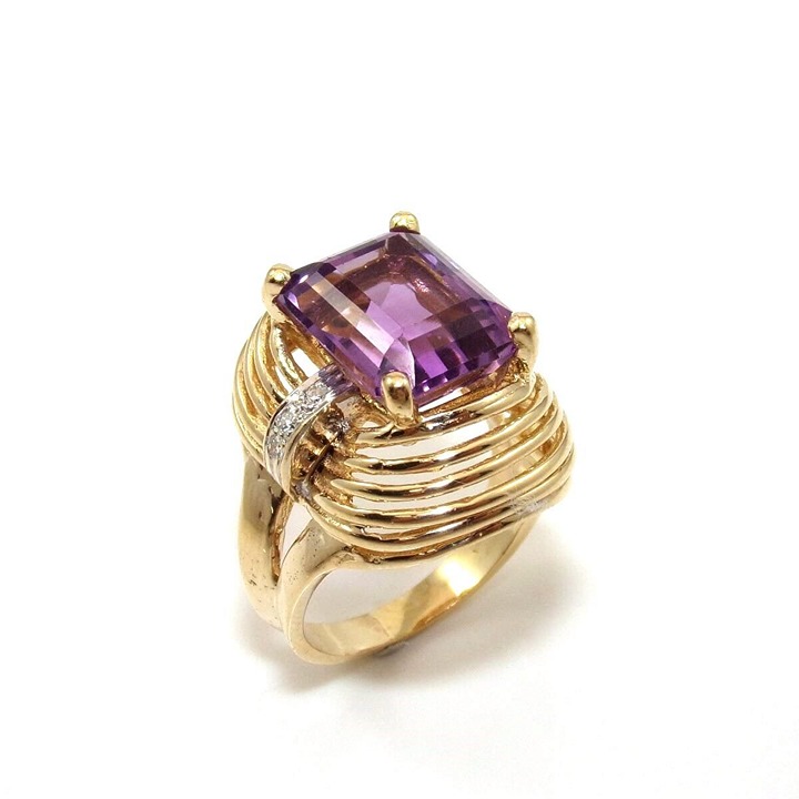 14K Yellow Gold Purple Amethyst Diamond Ring Size 8