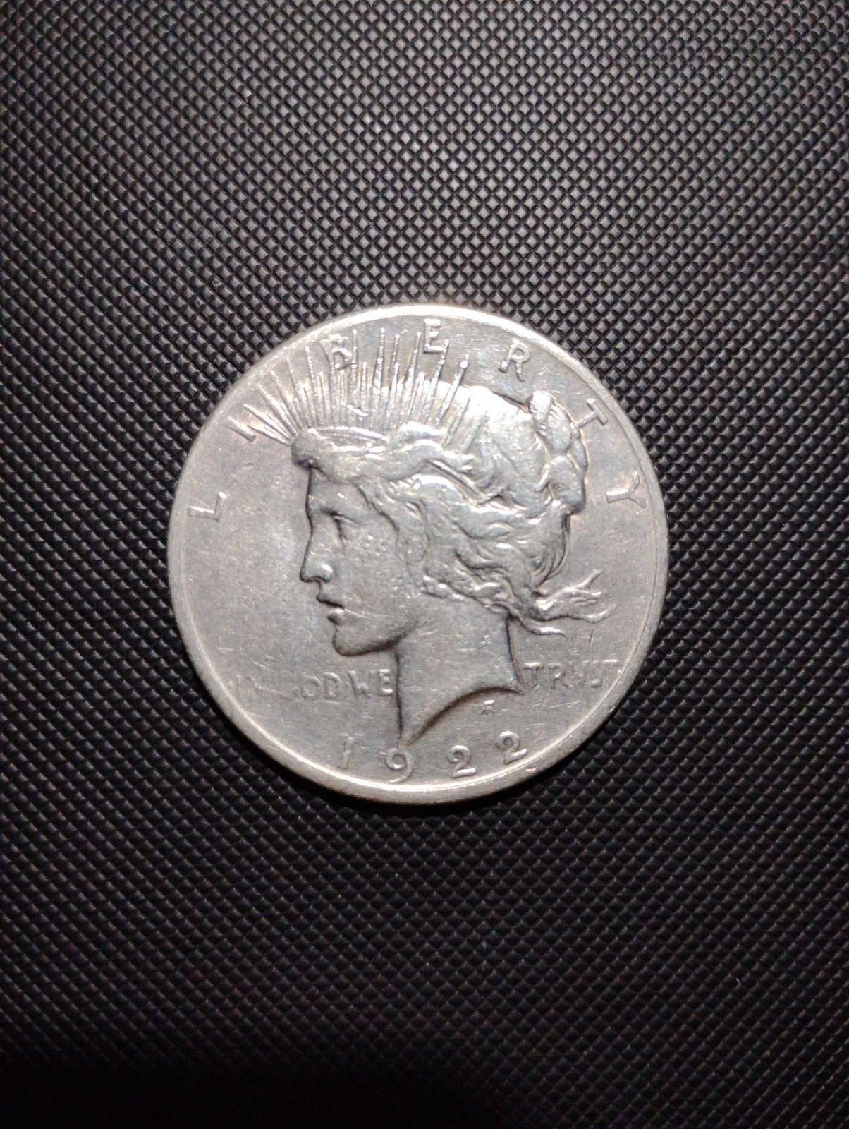 1922 S Silver Peace Dollar