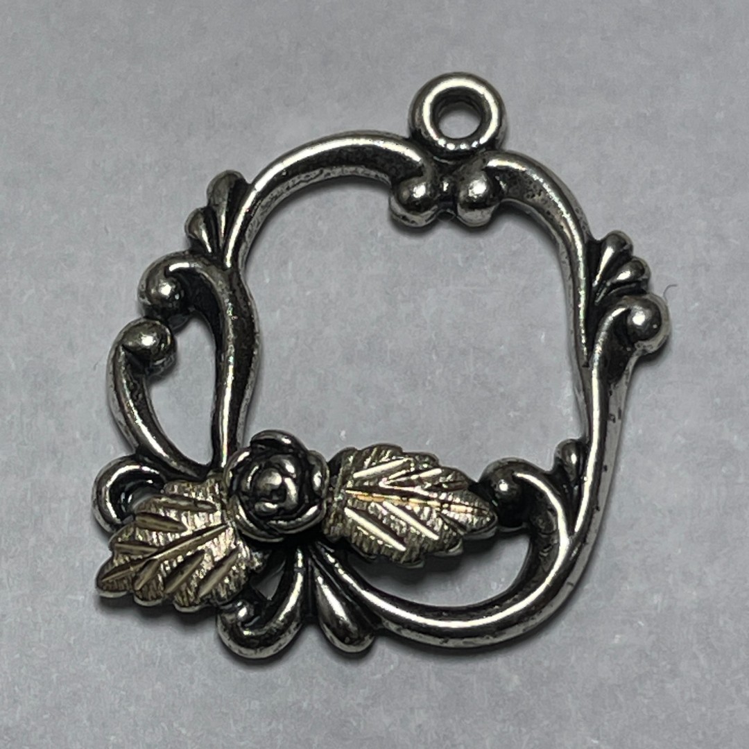 VTG WM Wheeler Co. Stamped Sterling Silver 925 Dainty Flower/Floral Charm