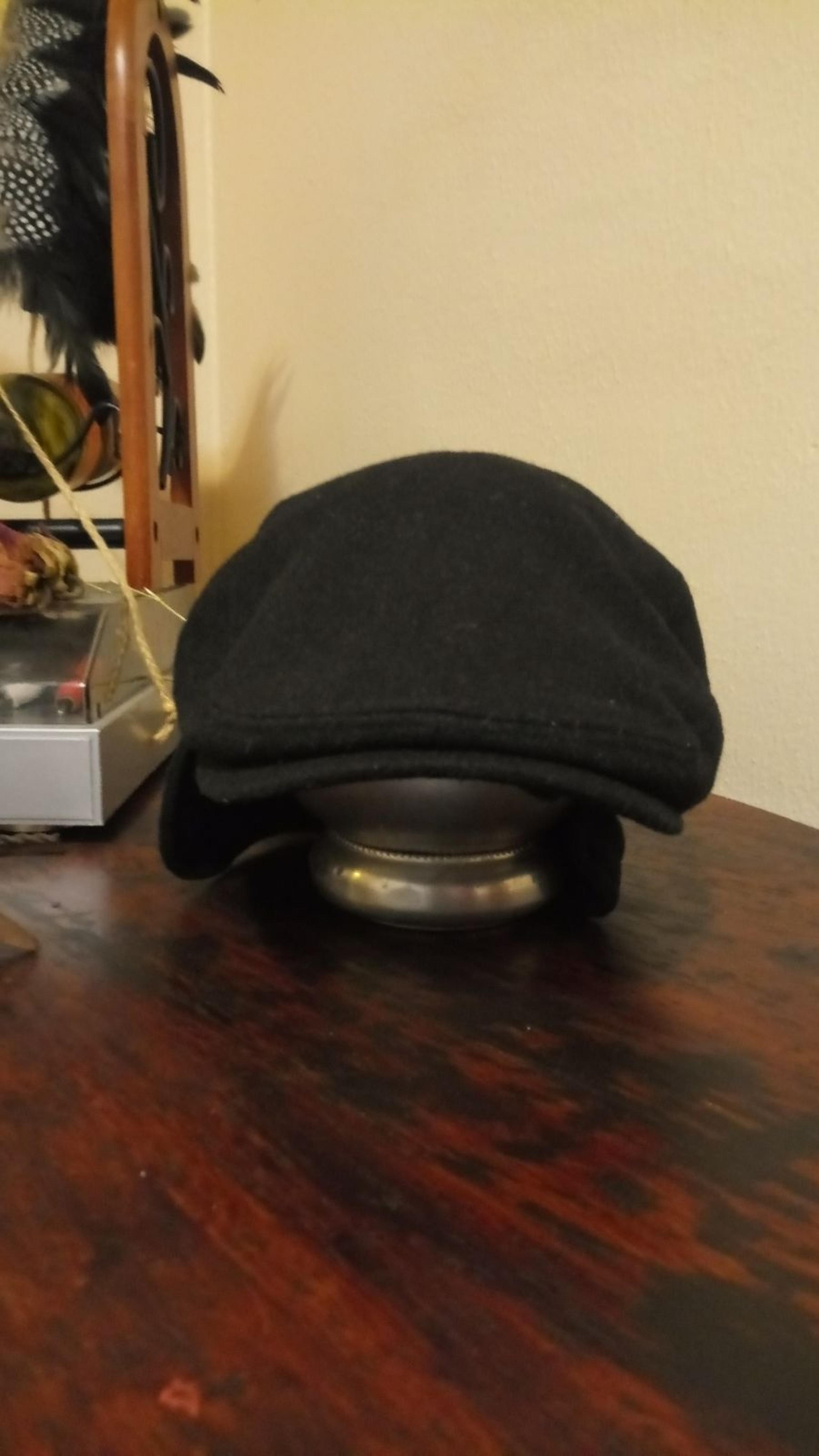 Women's Dockers hat