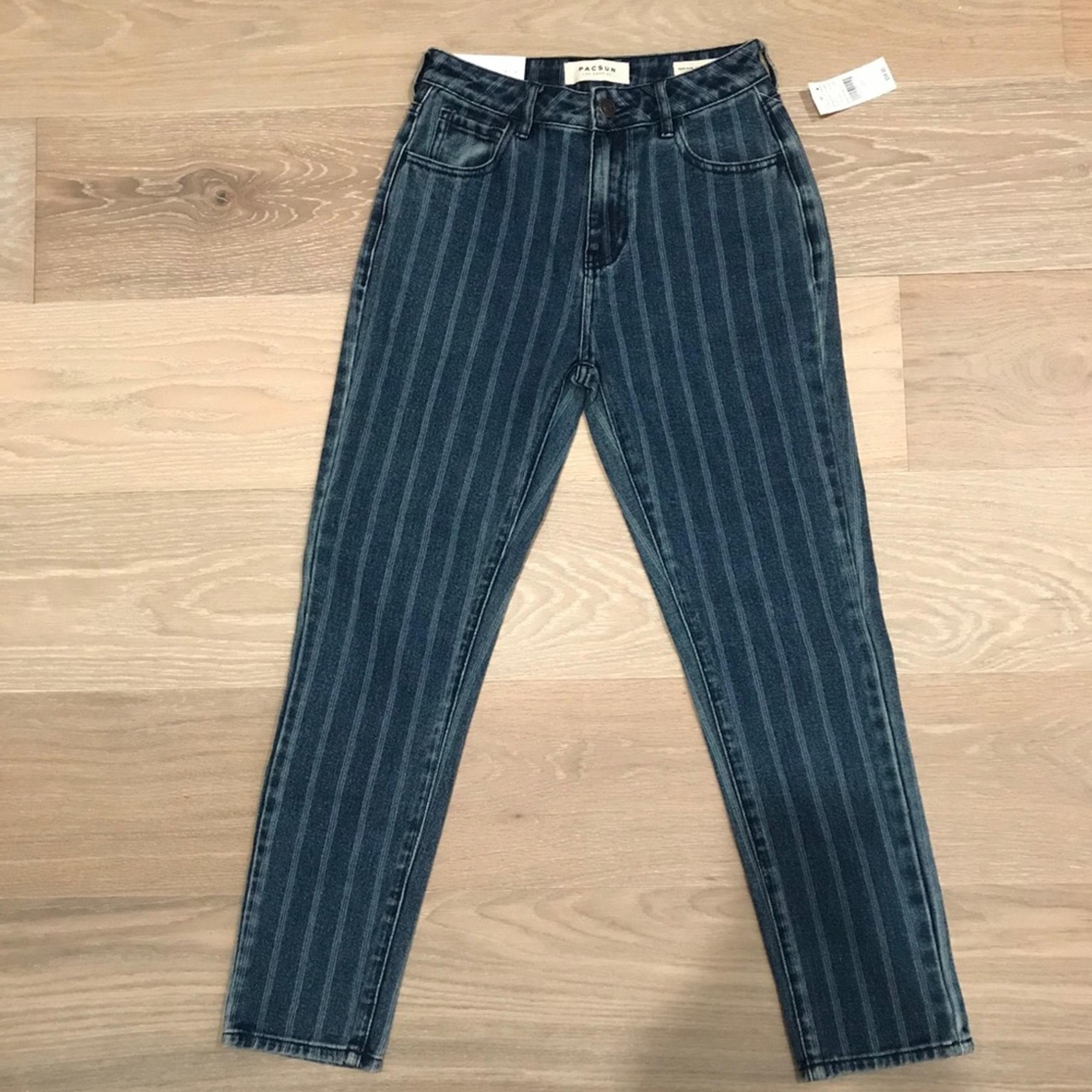 PacSun Railroad Striped Mom High Rise Jeans sz 23 NWT