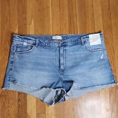 Abercrombie Mom shorts NWT denim blue distressed size 22 plus