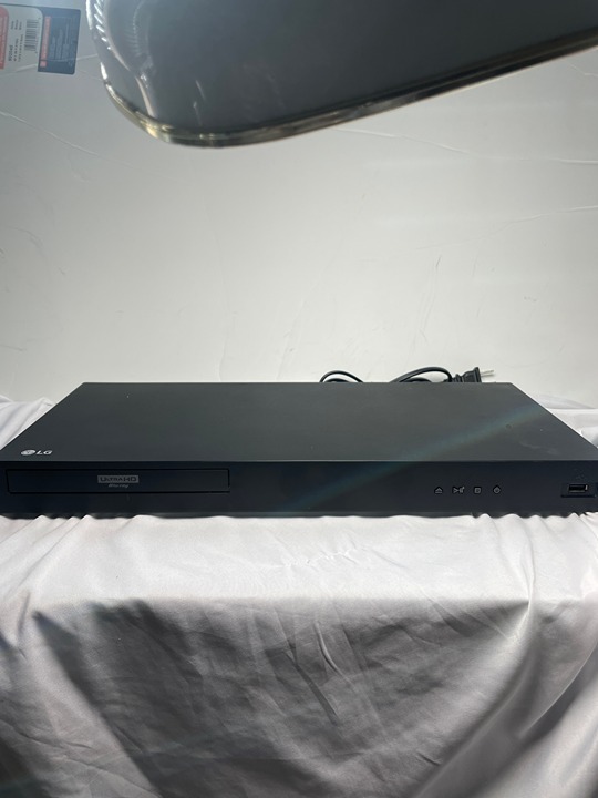 LG UP875 4K Ultra HD HDMI Blu Ray Disc Player + HDMI Cable NO Remote