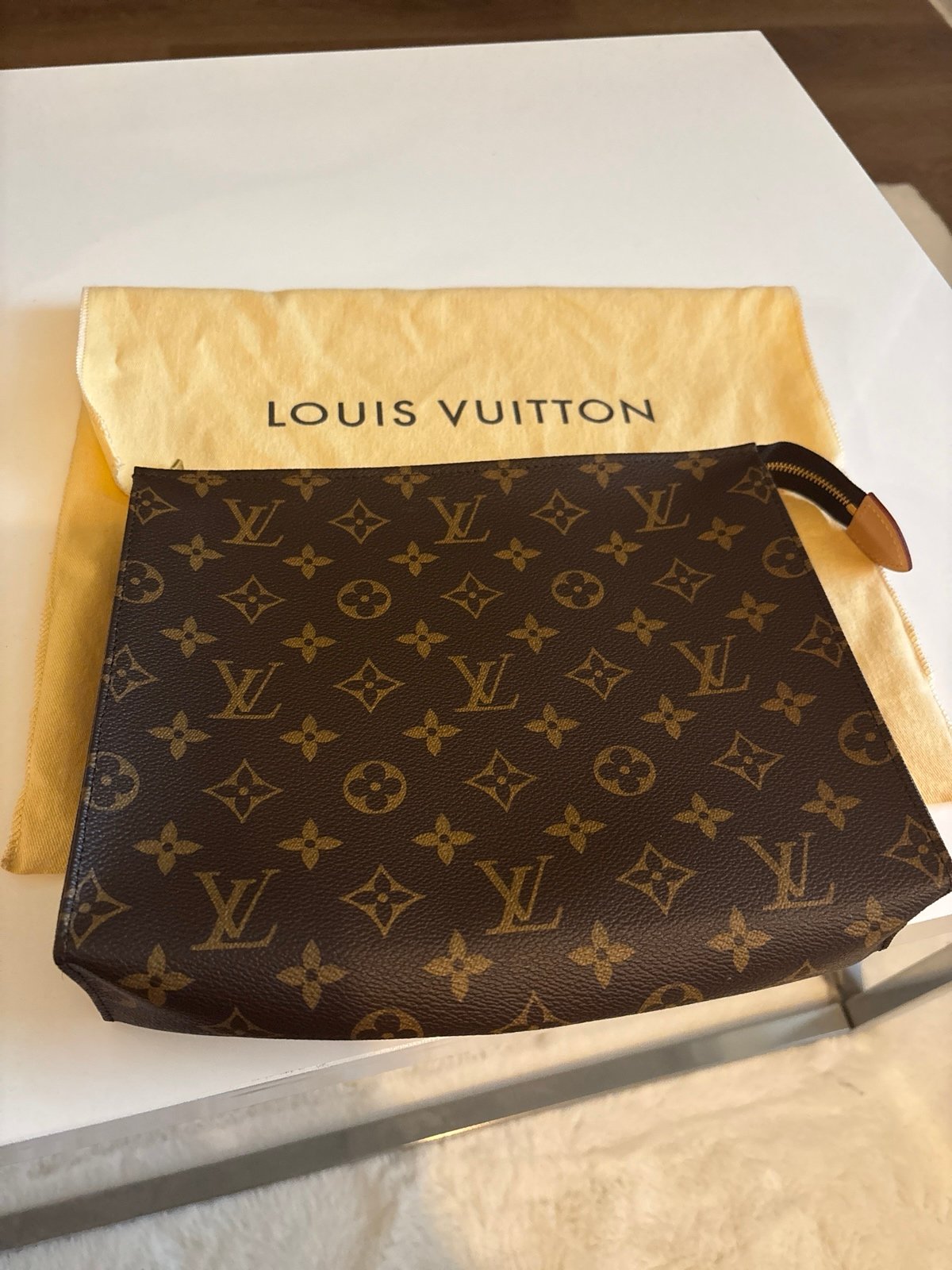 Louis Vuitton Poche Toilette