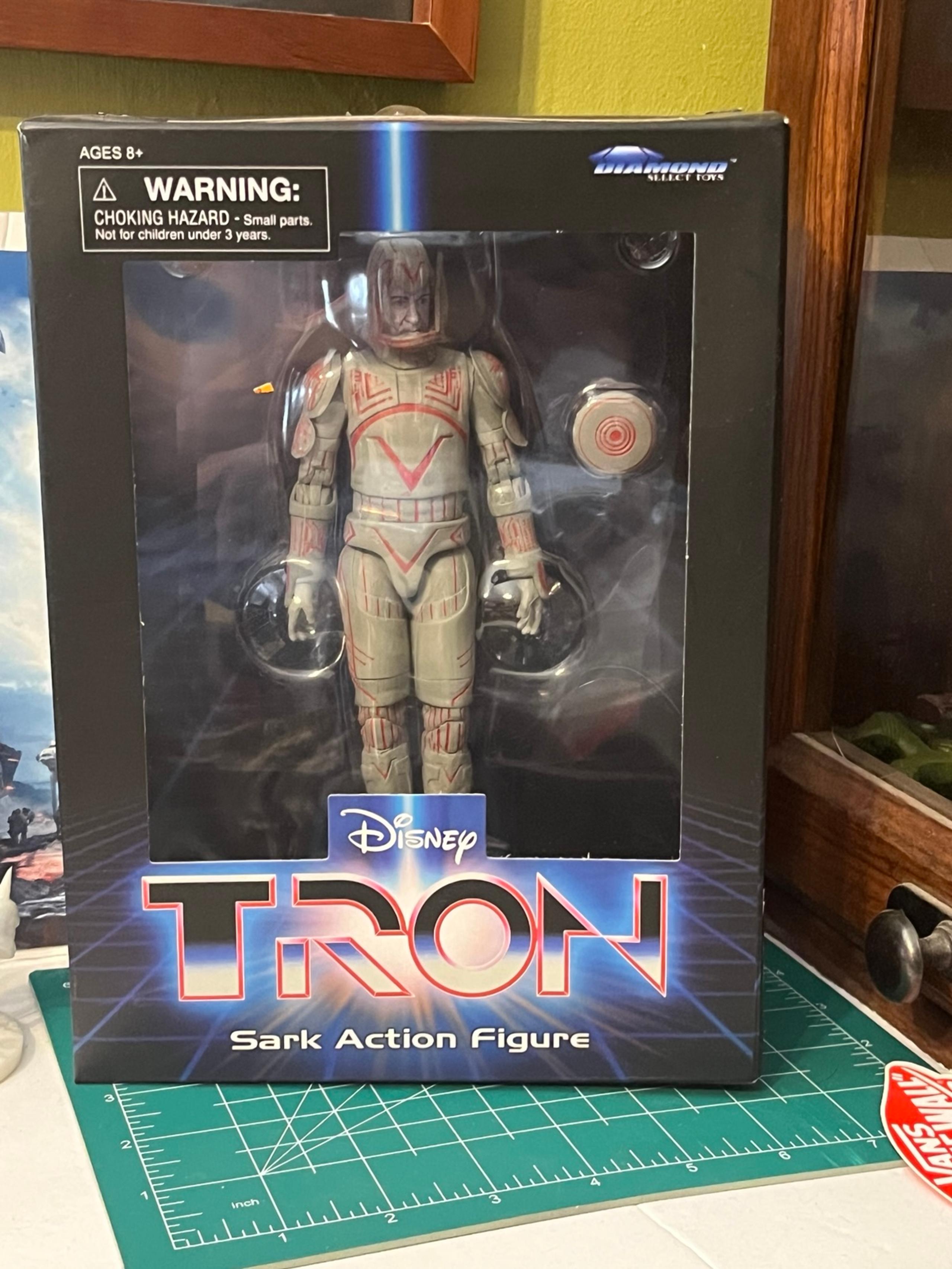 Tron Sark 7" Action Figure 2019 Diamond Select Disney