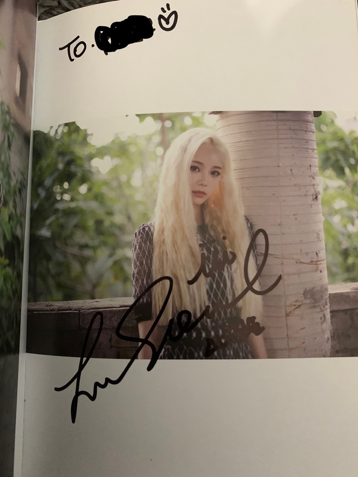 LOONA Jinsoul Signed Autographed Solo Album (no photocard)