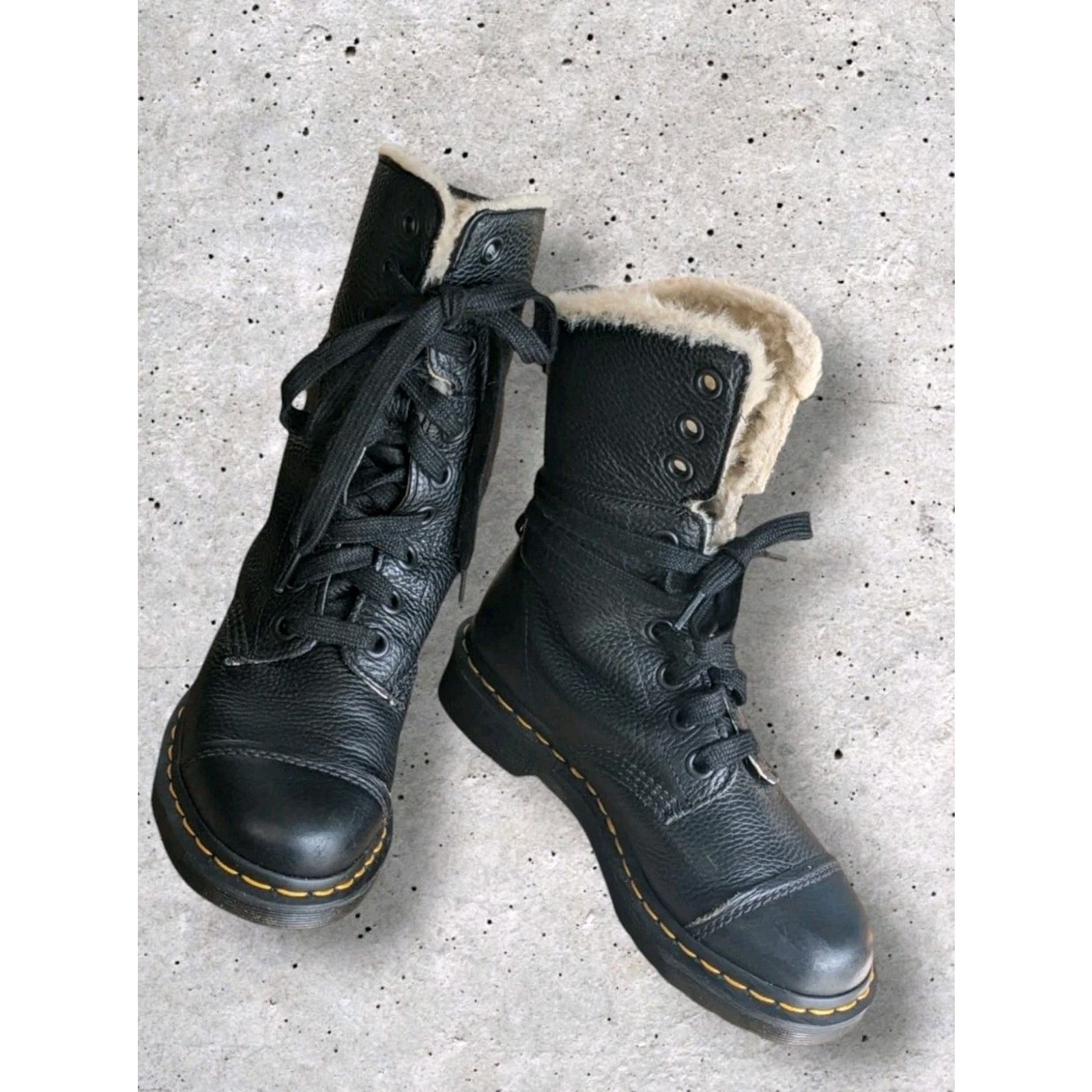 Dr Martens Aimilita FL Fur Lined Combat Boots 7 US Black Leather Nearly New Docs