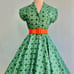 Heart of Haute Retro LE Print Green Happy Daisy Circle Skirt Size 1XL NWT