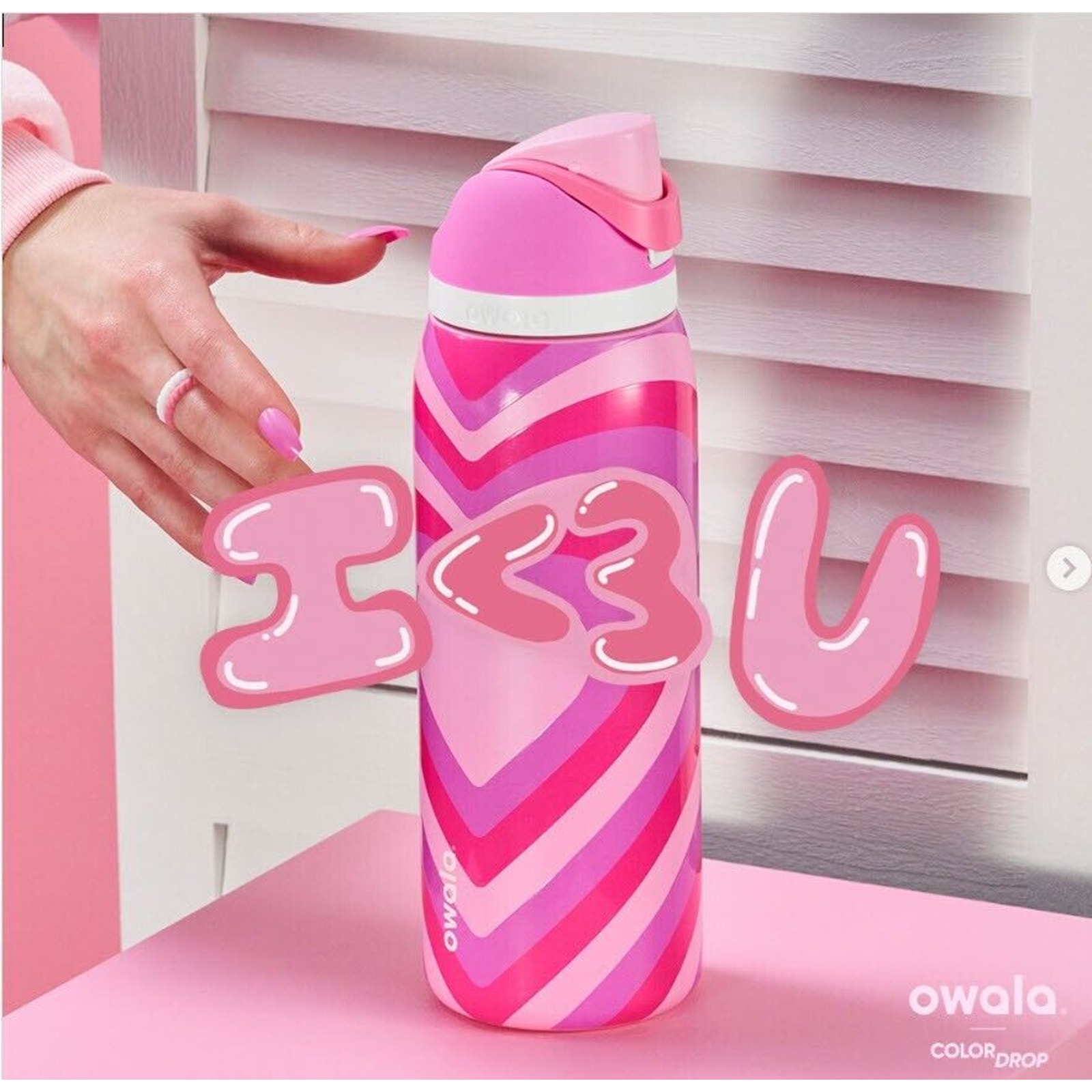 NEW Owala I heart U (I<3U)Valentines Day 40 oz Pink Freesip Water Bottle IN HAND