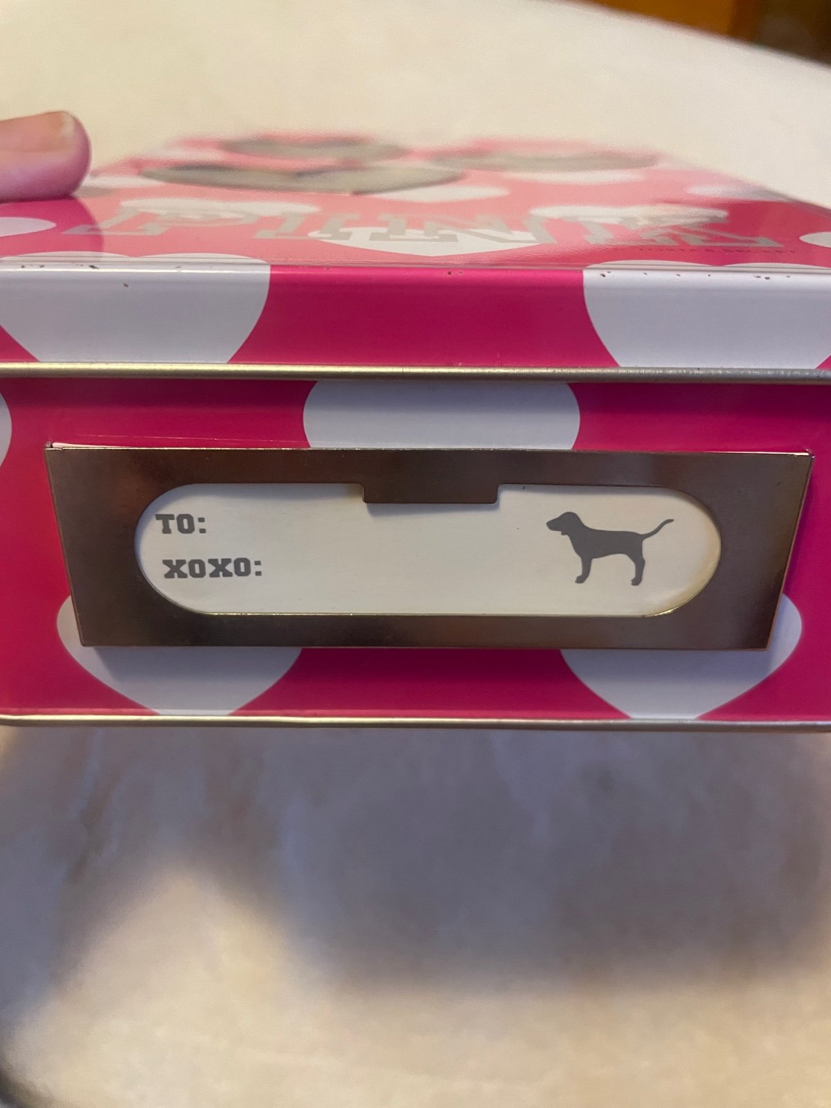 ビクトリアシークレットPINKミステリーボックス Victoria's Secret PINK Collectible Metal Box