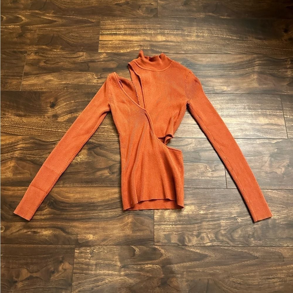 Revolve burnt orange long sleeve sweater shirt - with cut outs - size xs
