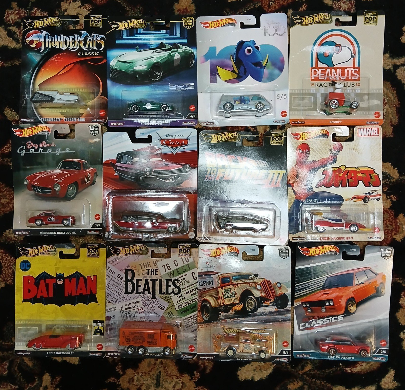 COLLECTORS LOT OF HOT WHEELS PREMIUM CARS