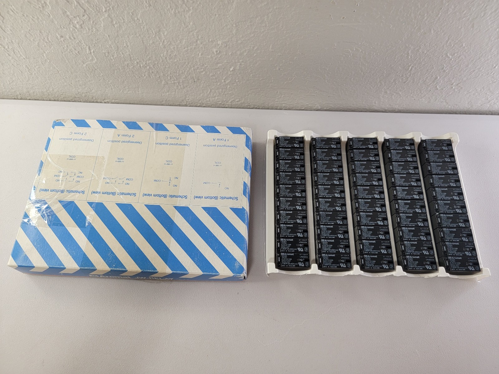 Lot of 50 NEW AROMAT RELAY JW2EN-DC6V 5A30VDC 5A277VAC 1/8HP125.250VHC 5A 30V