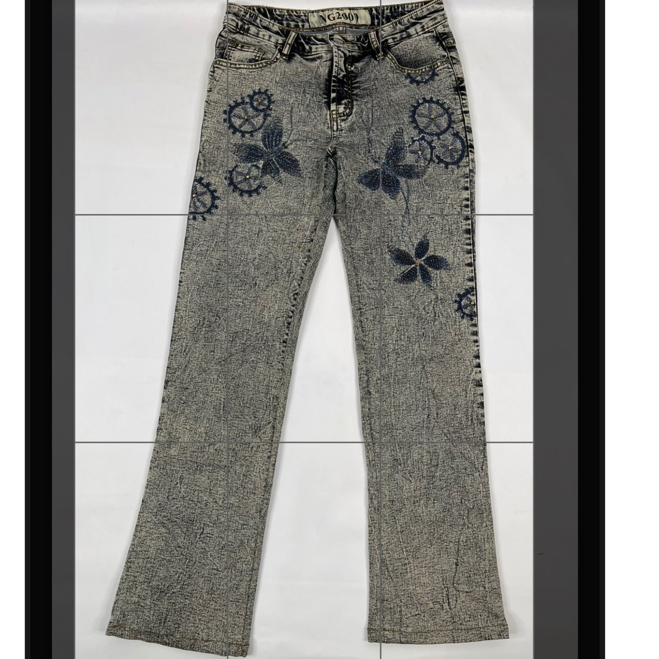 90s Streetwear Acid Wash Beaded Jeans