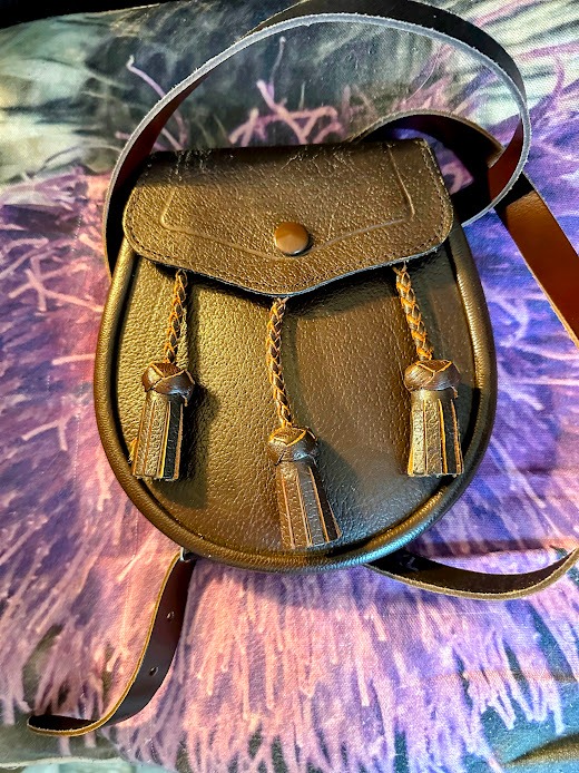 Leather Scottish Sporran and Chain belt