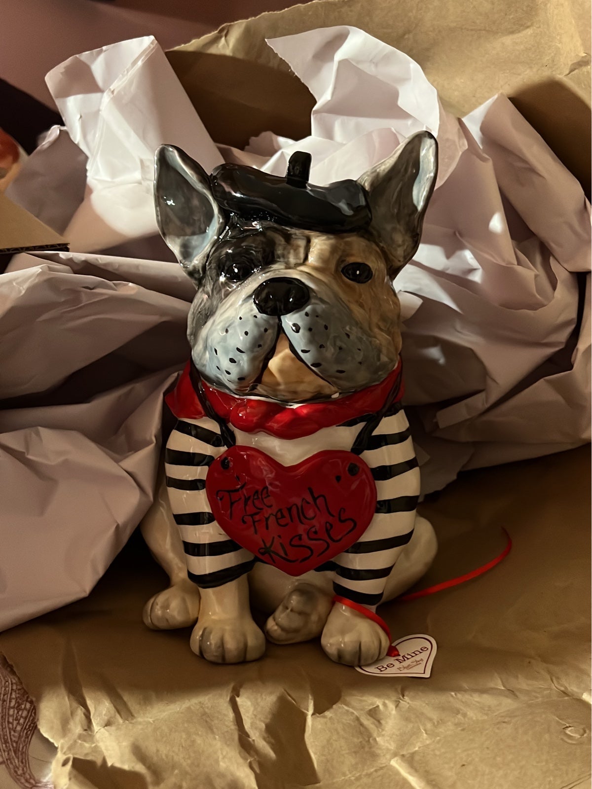 Blue sky clayworks free French kisses bulldog statue